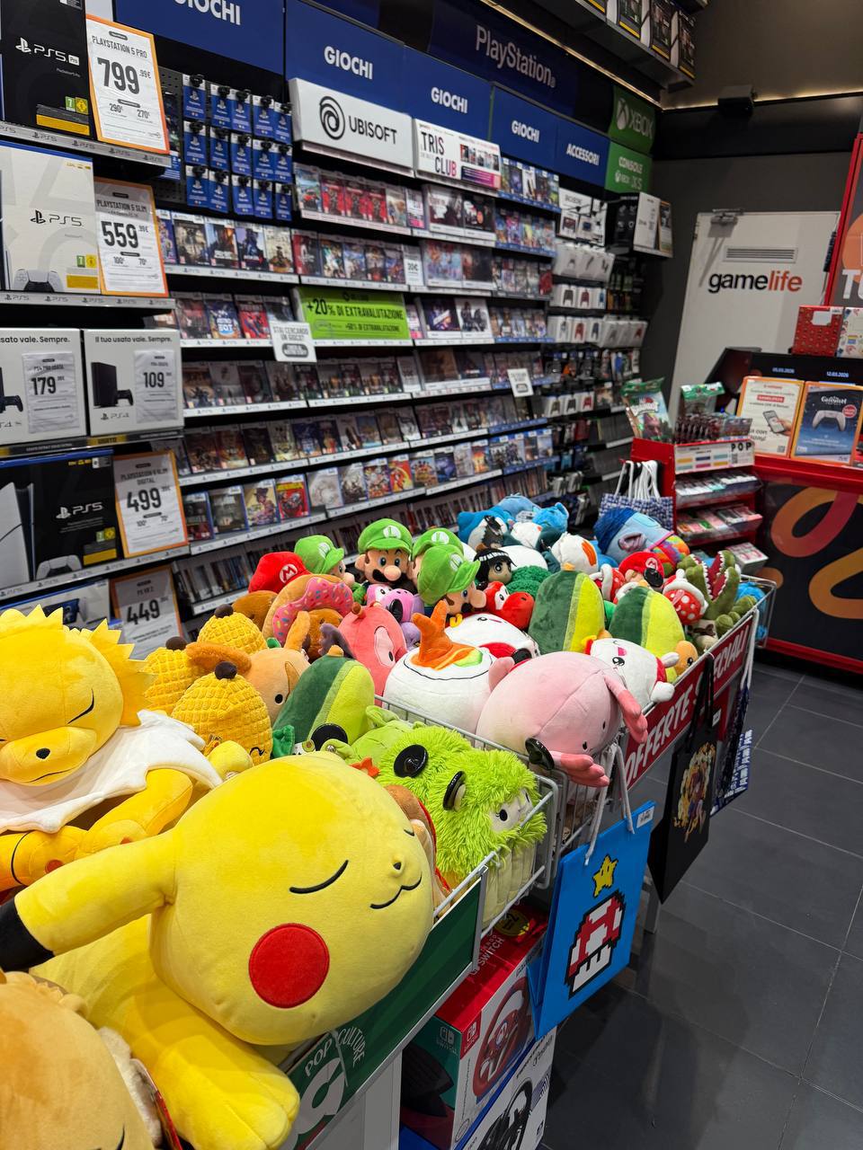 Foto 3 di GameStop