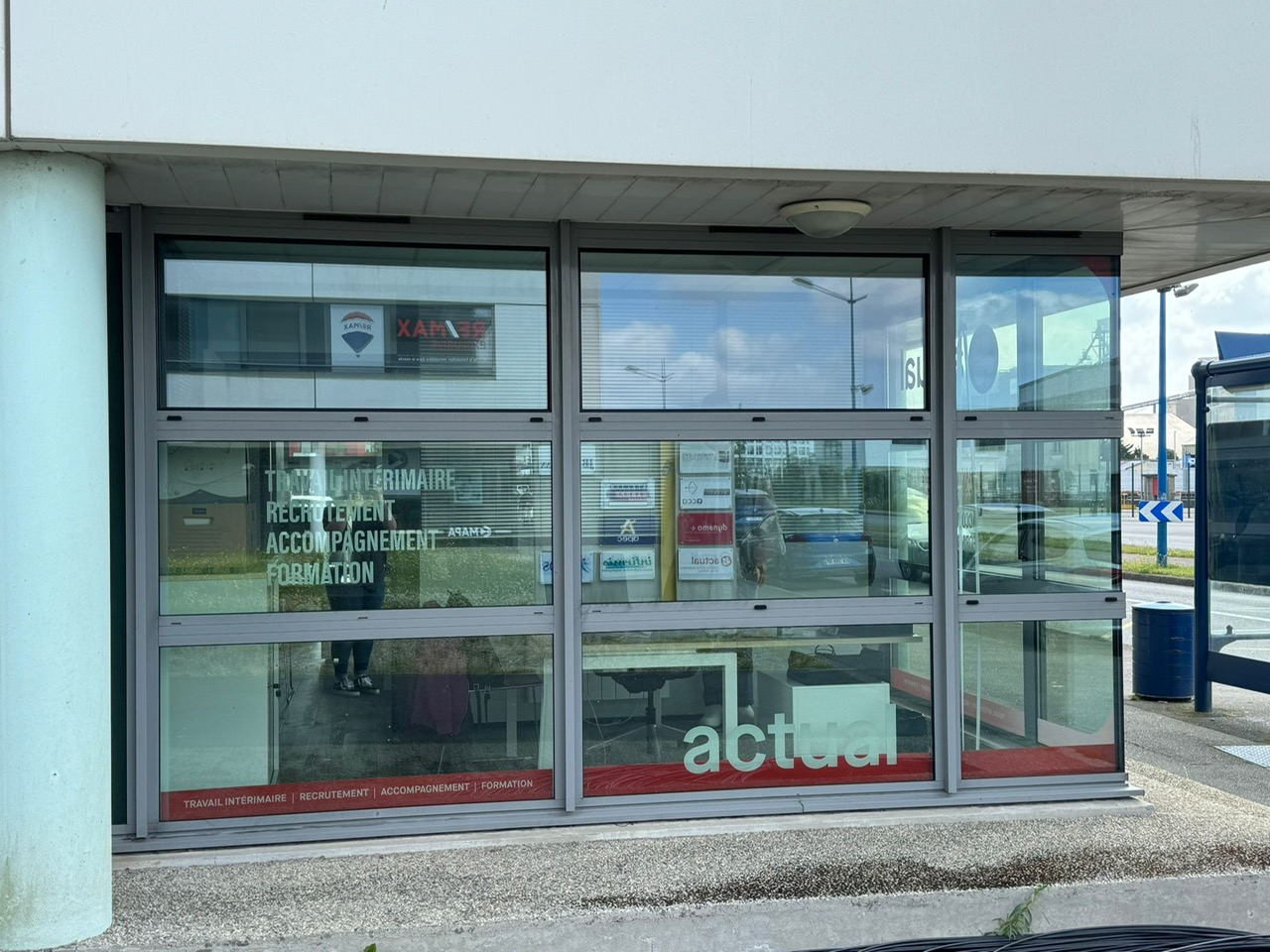 Foto 5 di Actual emploi Brest