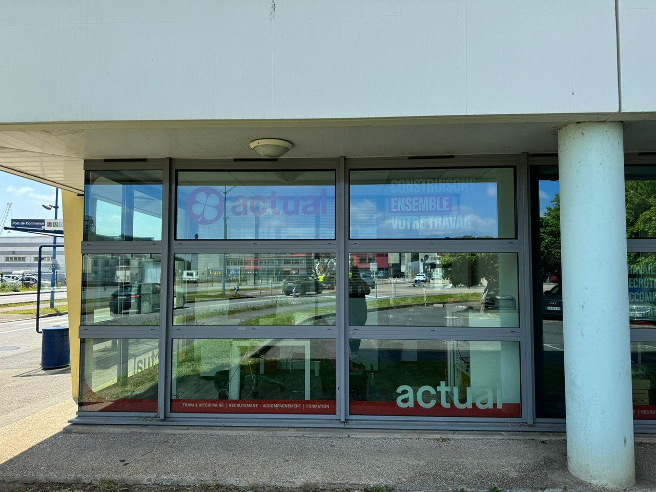Foto 4 di Actual emploi Brest