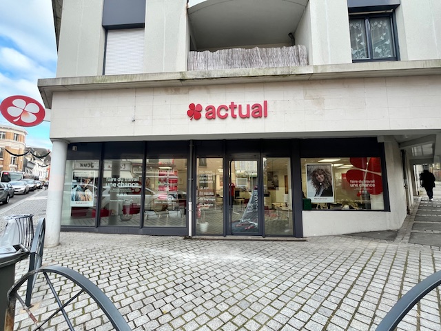 Foto 2 di Actual