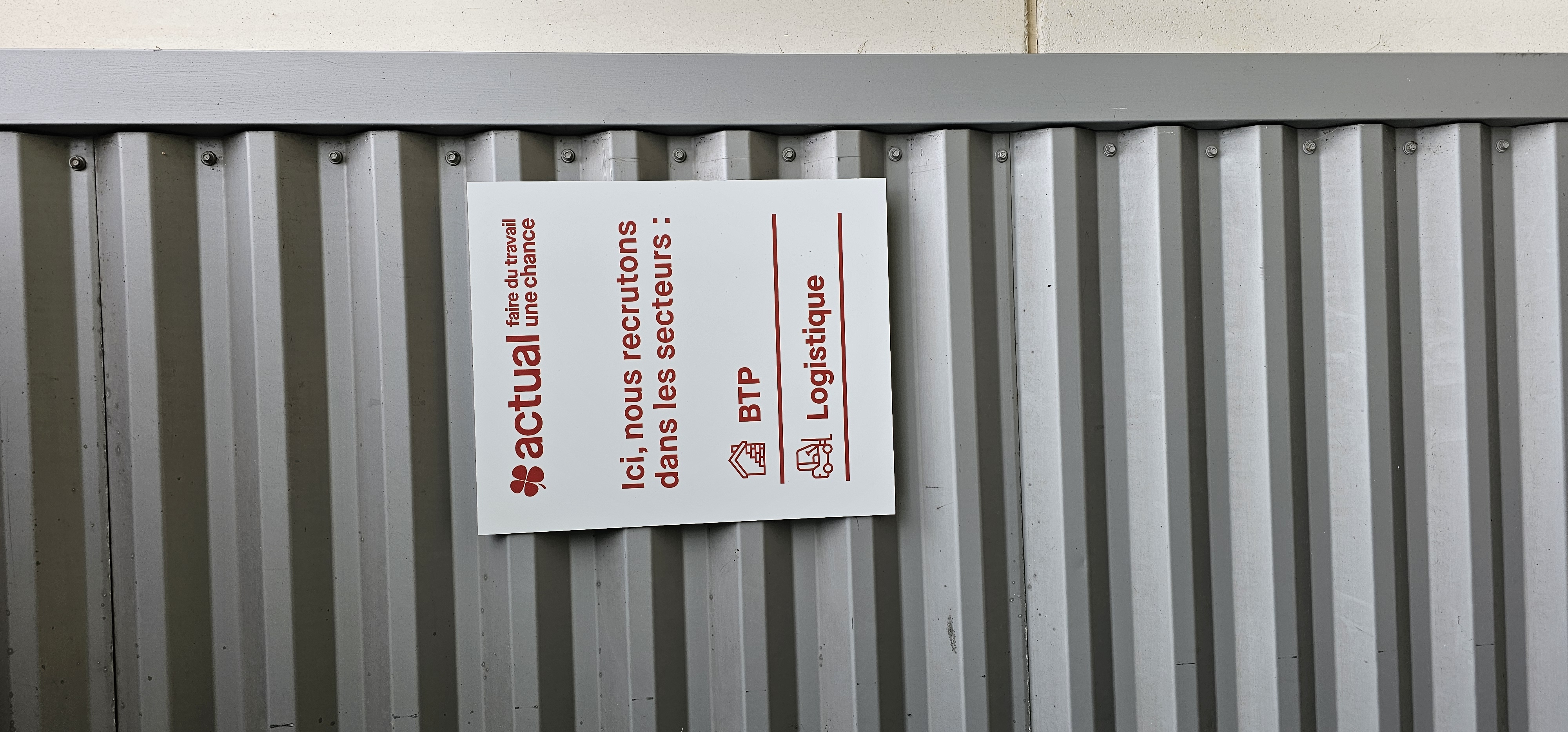 Foto 2 di Actual  BTP - Logistique