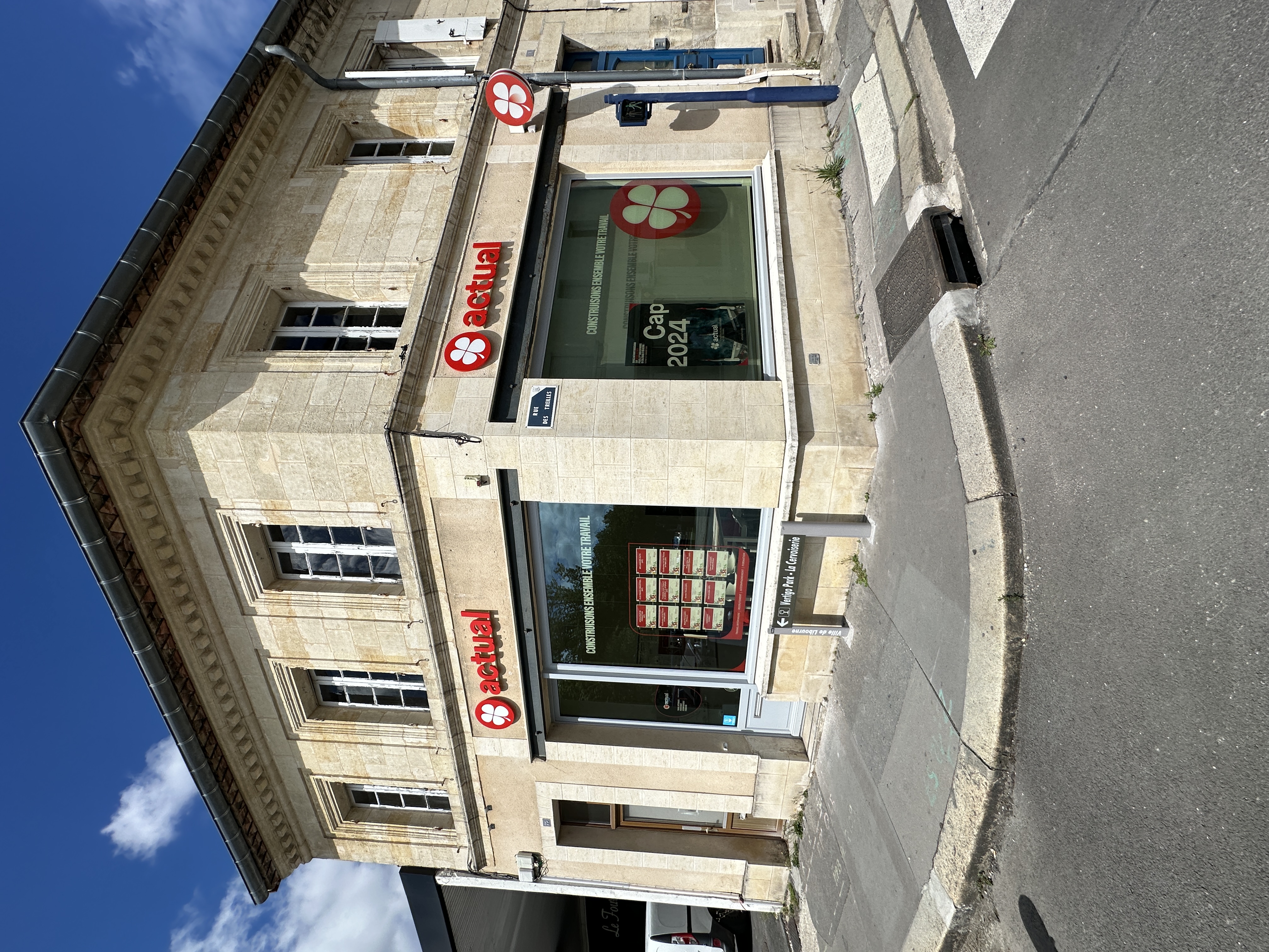 Foto 2 di Actual emploi Libourne