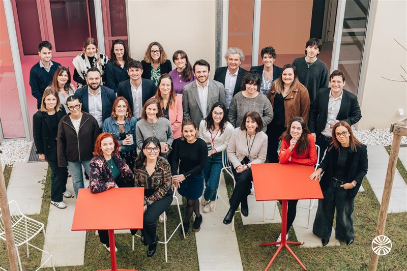 Foto 2 di Bizness