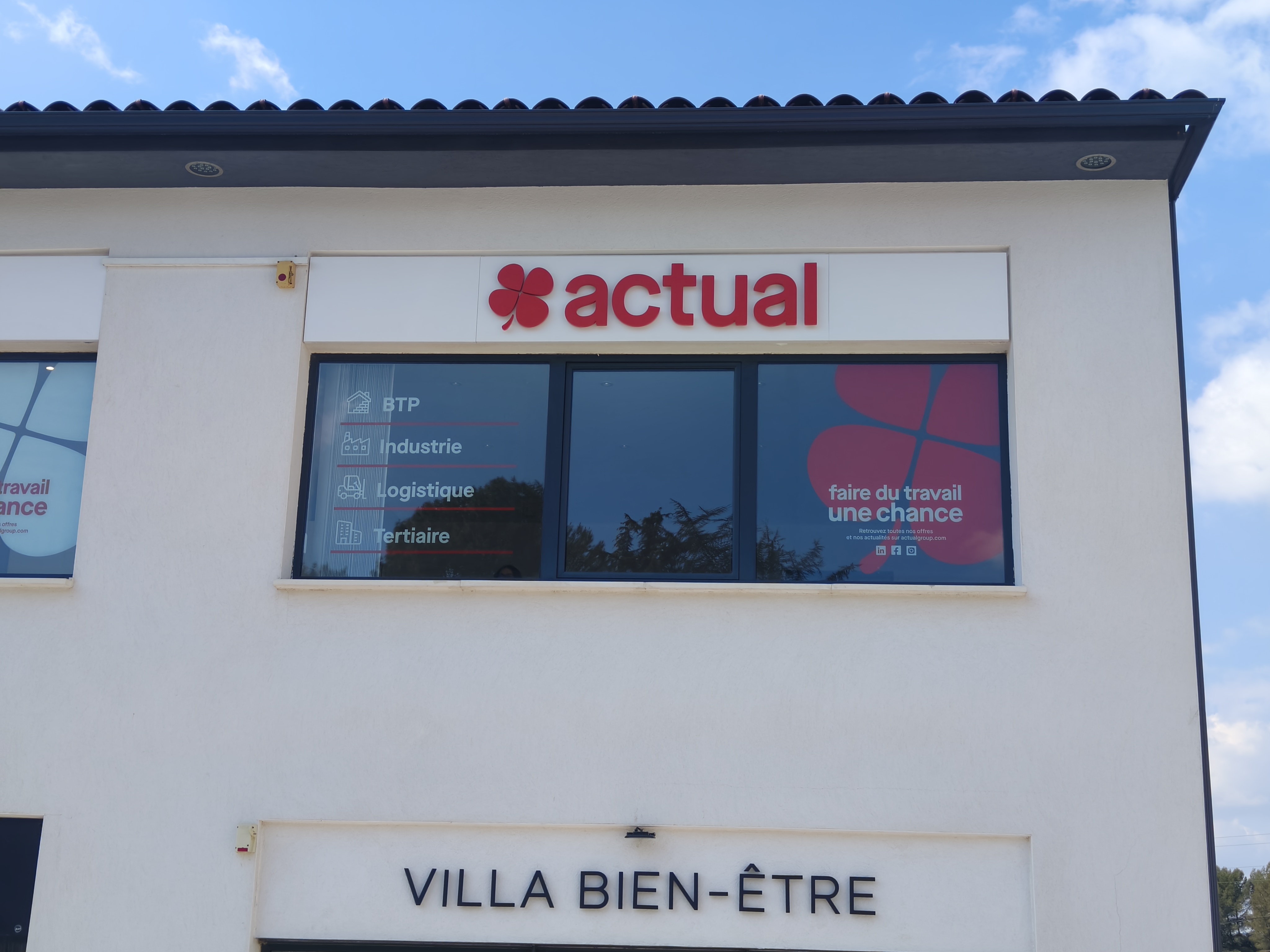Foto 1 di Actual