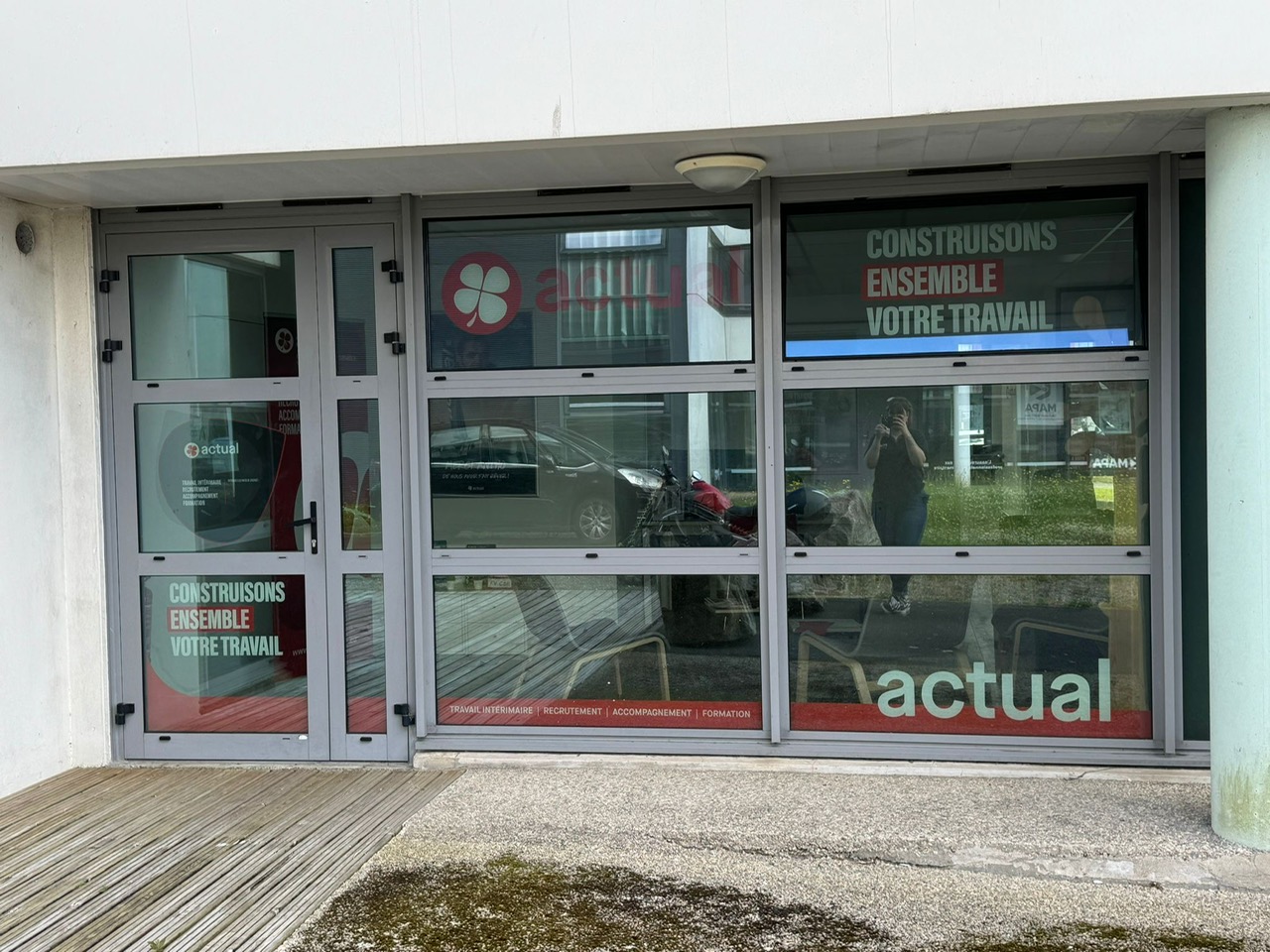 Foto 2 di Actual emploi Brest