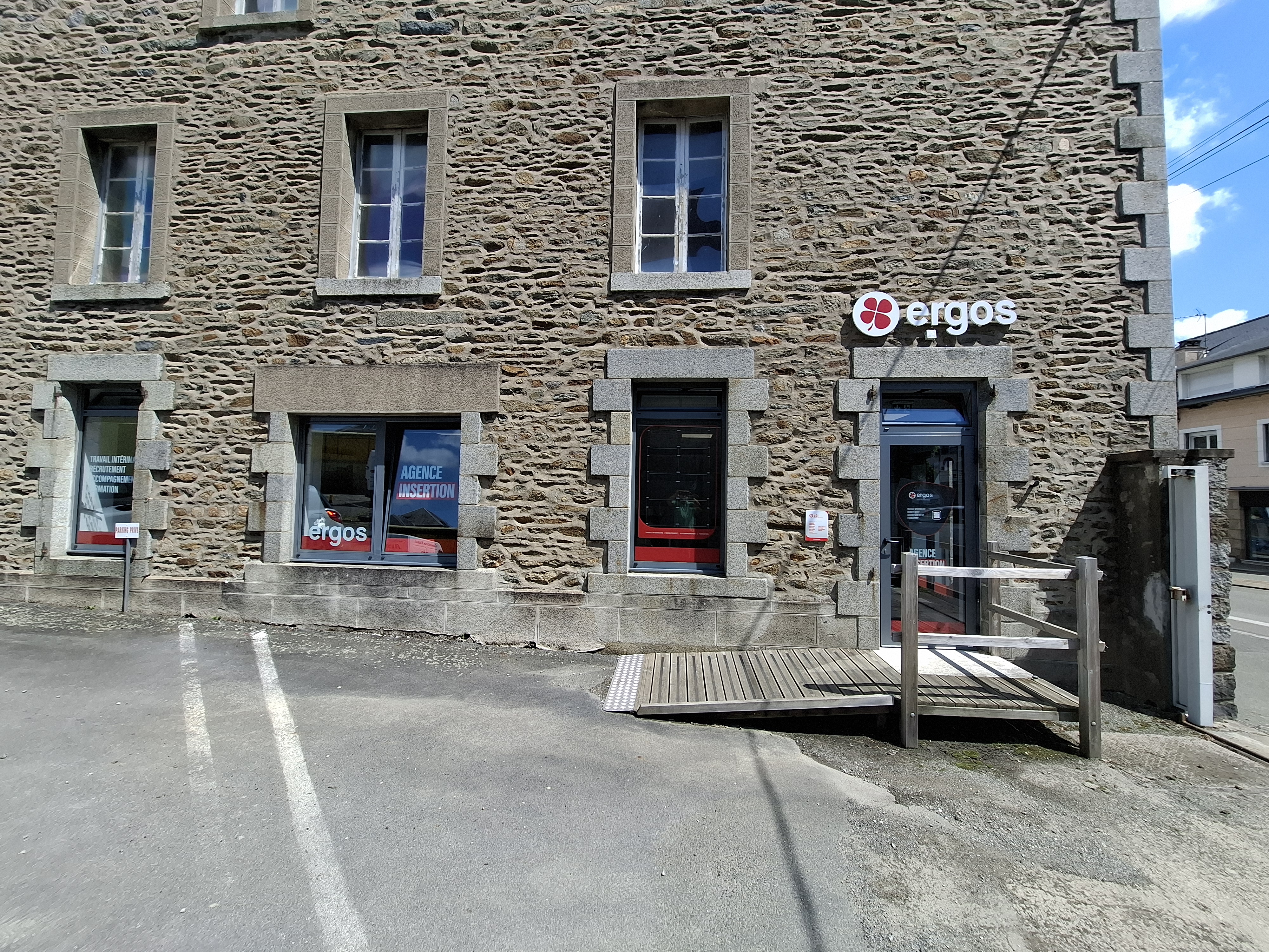 Foto 6 di Actual emploi Mayenne