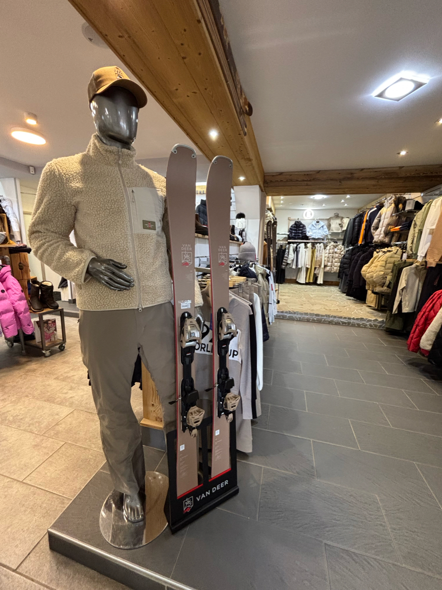 Foto 308 di Skimium - CHIC & PERFORMANCE