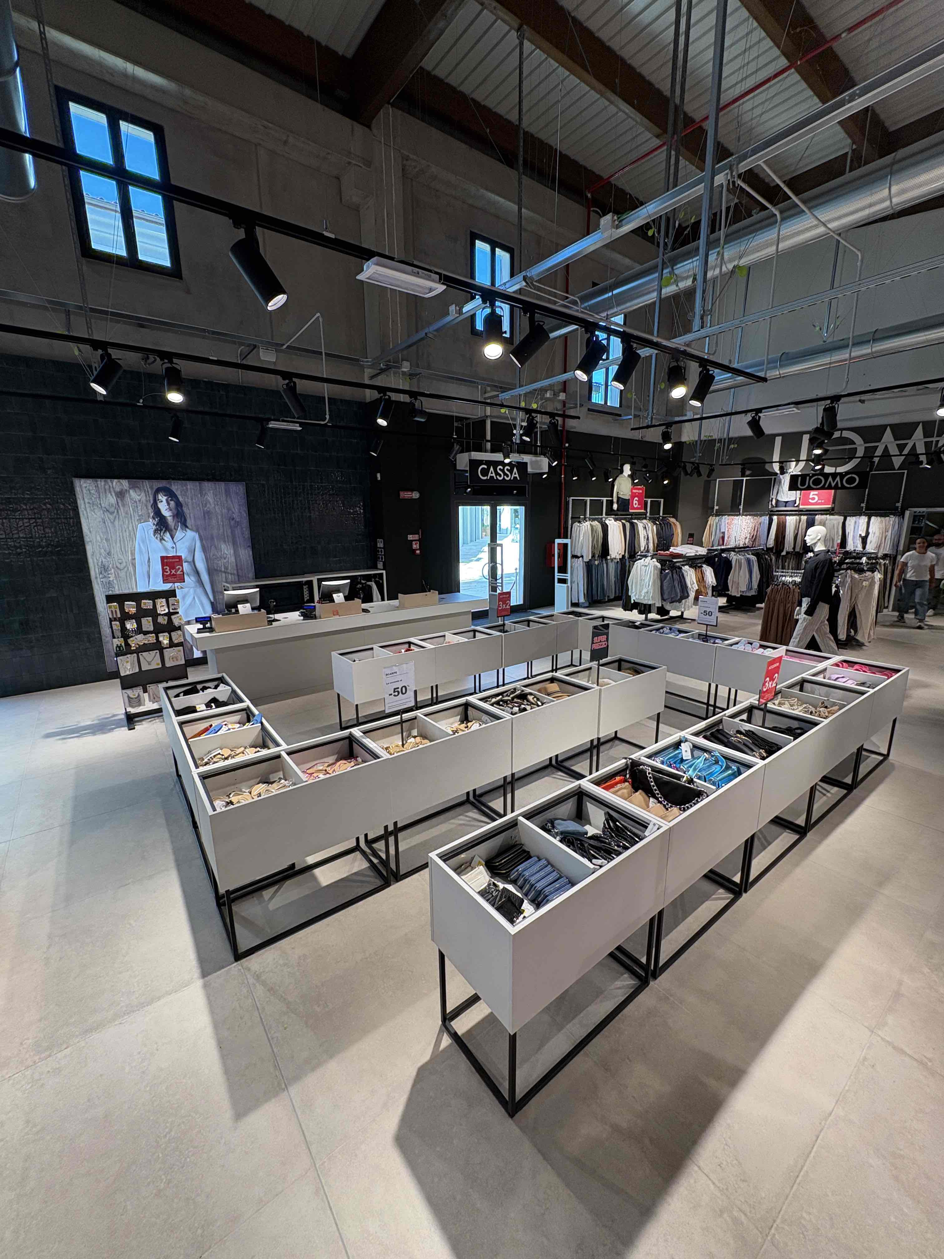 Outlet Citta' Sant'Angelo Village