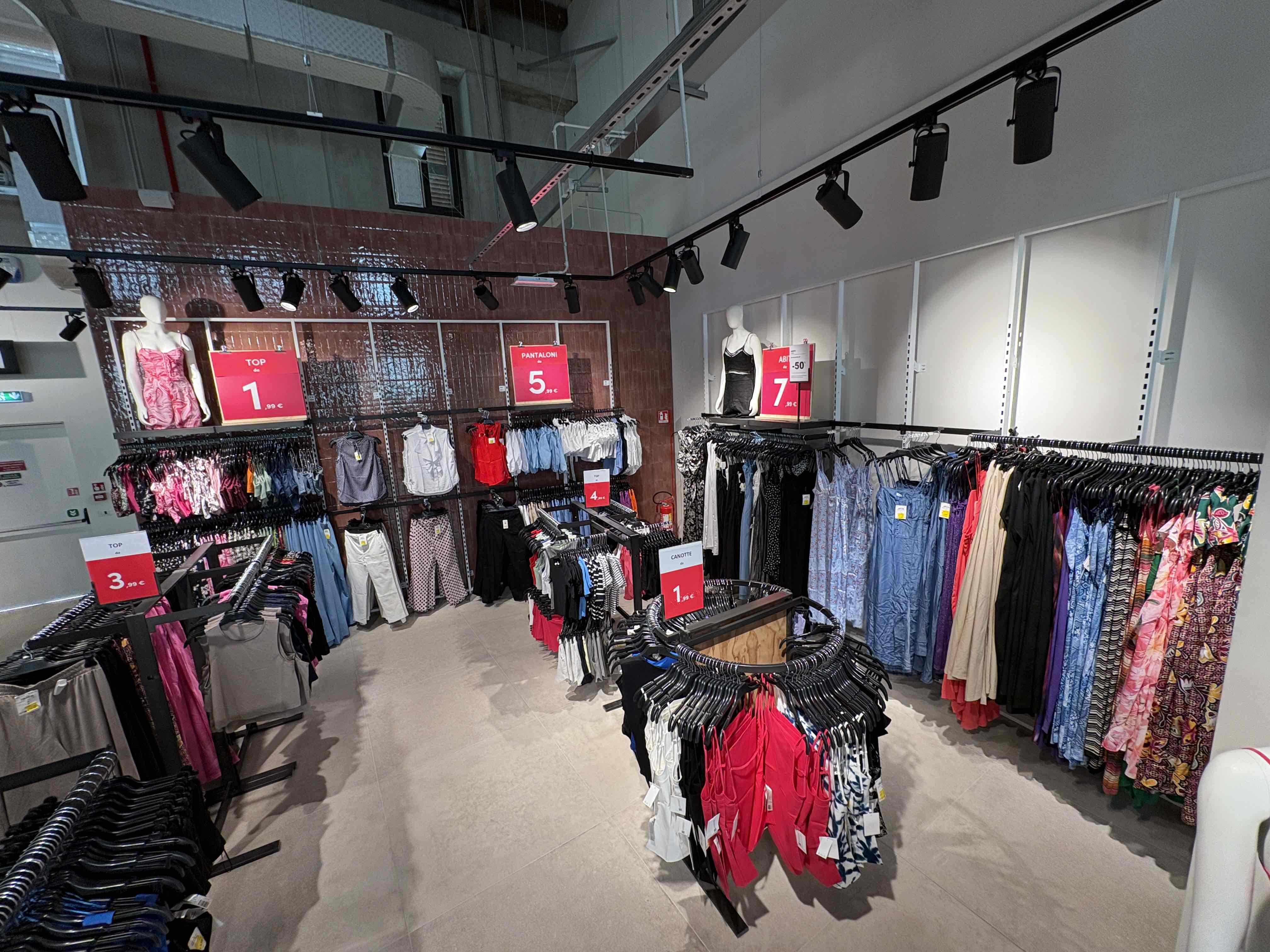 Outlet Citta' Sant'Angelo Village