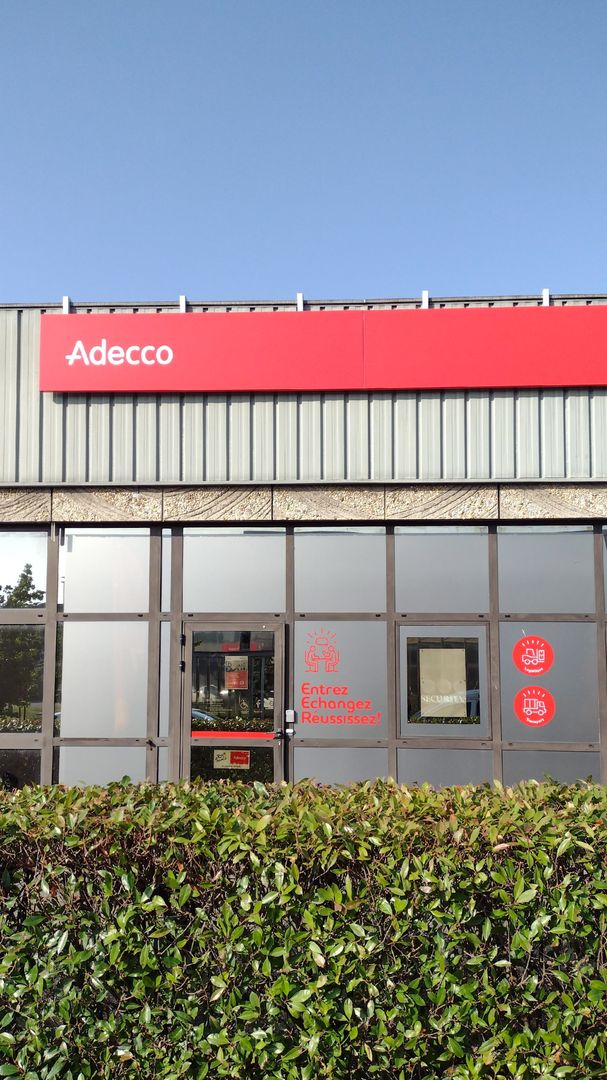 Foto 2 di Adecco Corbas Transport