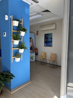 Foto 3 di Oficina Sanitas Cuenca