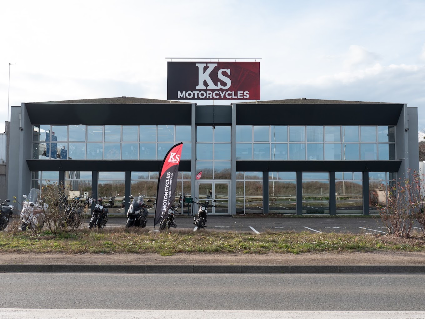 Foto 2 di Kustom Store Motorcycles