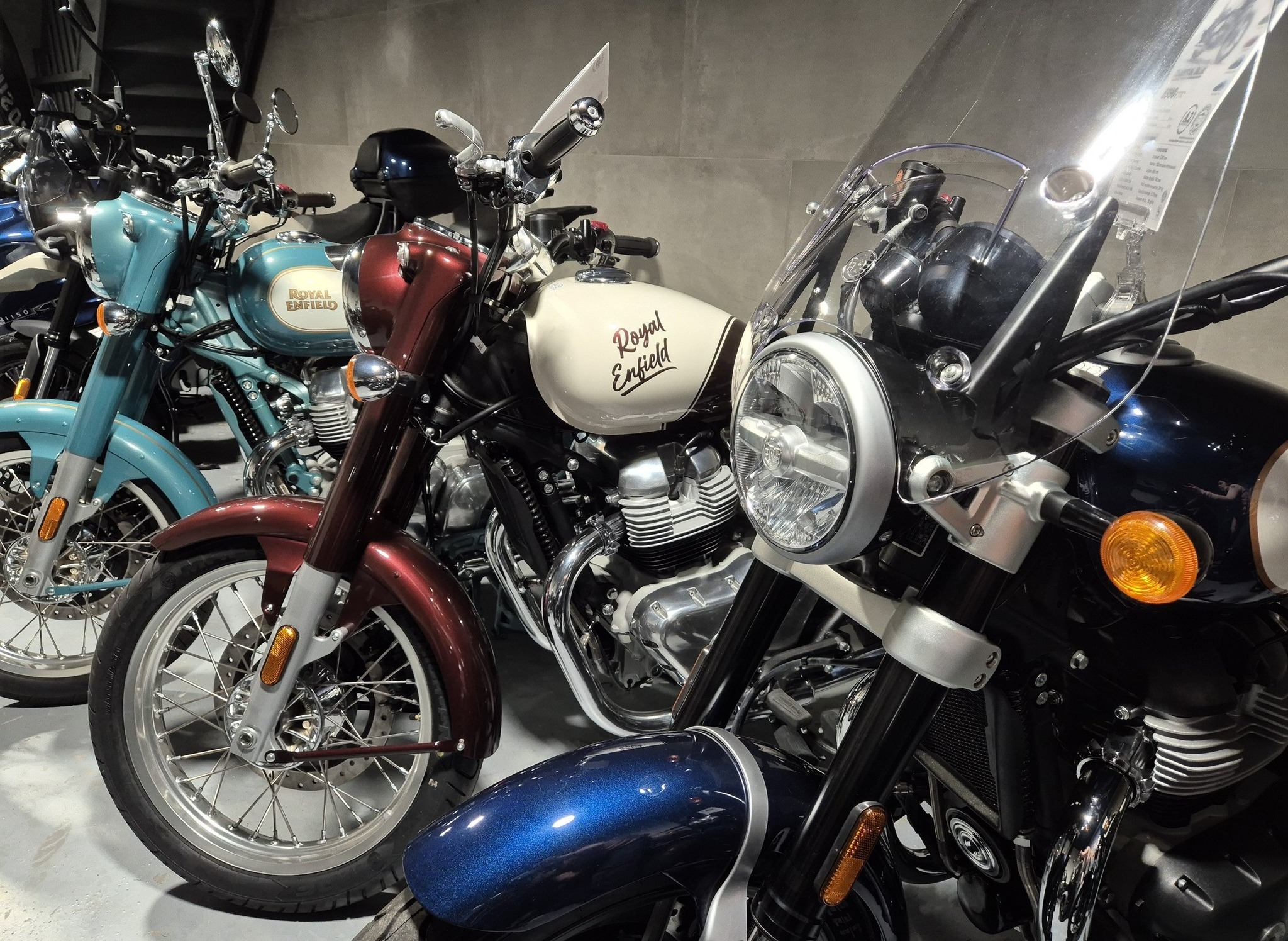 Foto 2 di OST Motorcyles