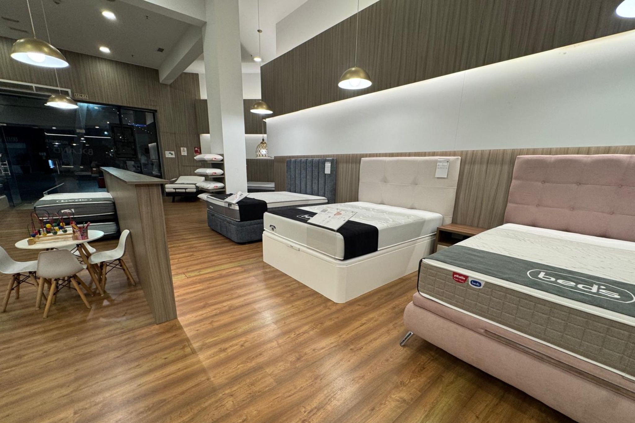 Foto 5 di Bedland