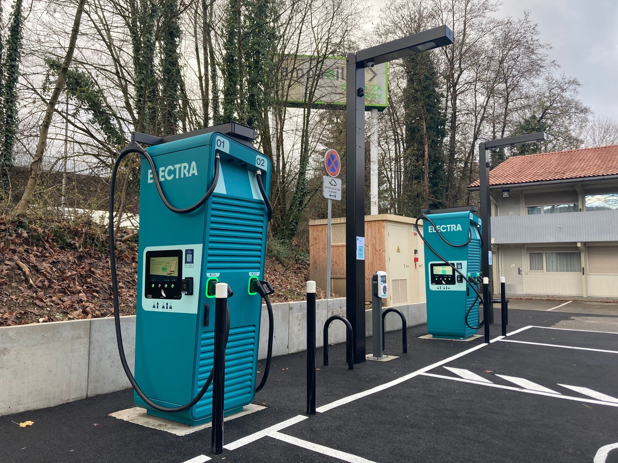 Foto 5 di Electra Charging Station