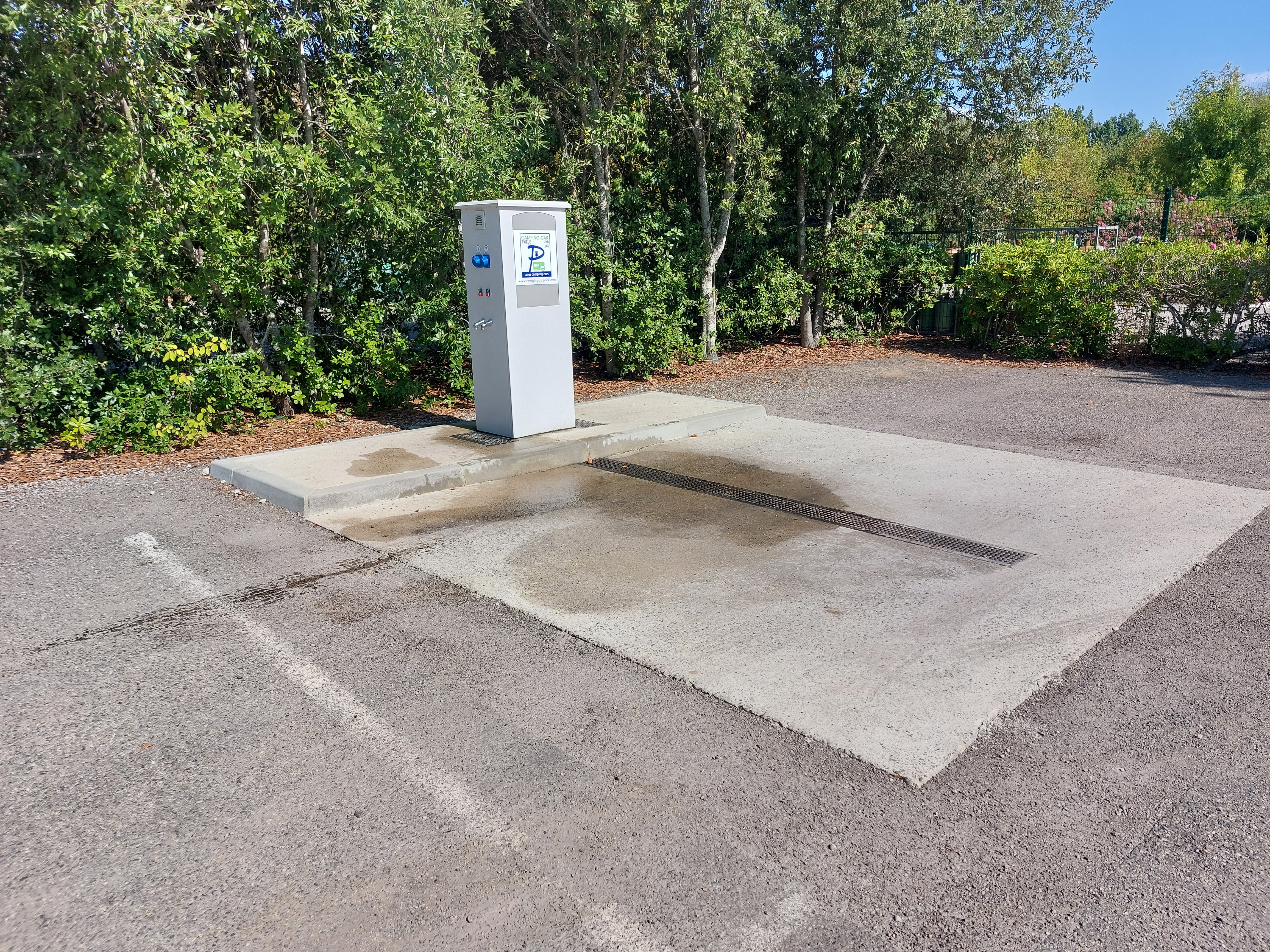 Foto 3 di Aire Camping-Car Park