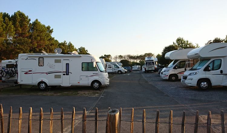 Foto 2 di Aire Camping-Car Park
