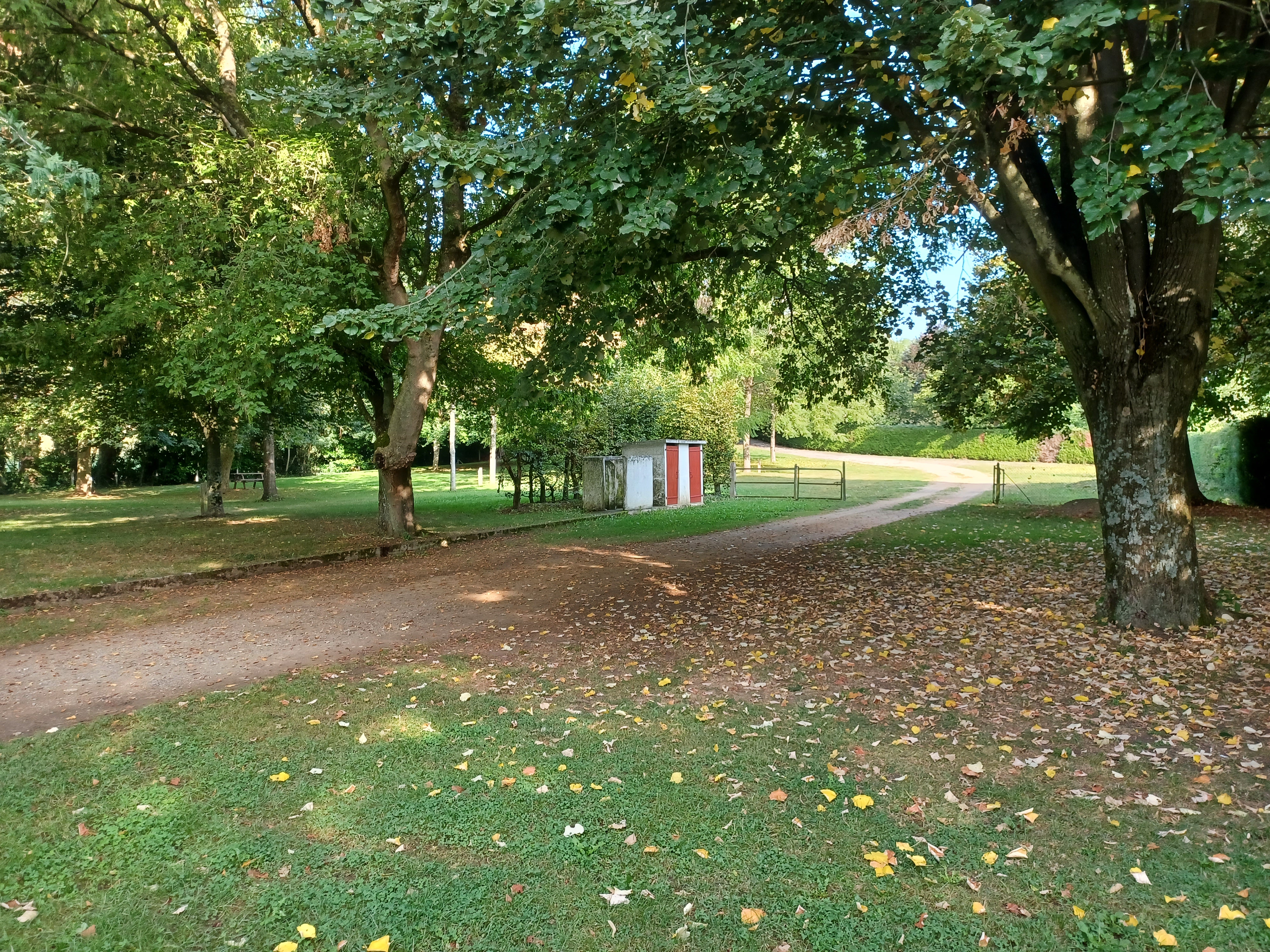 Foto 2 di Aire Camping-Car Park