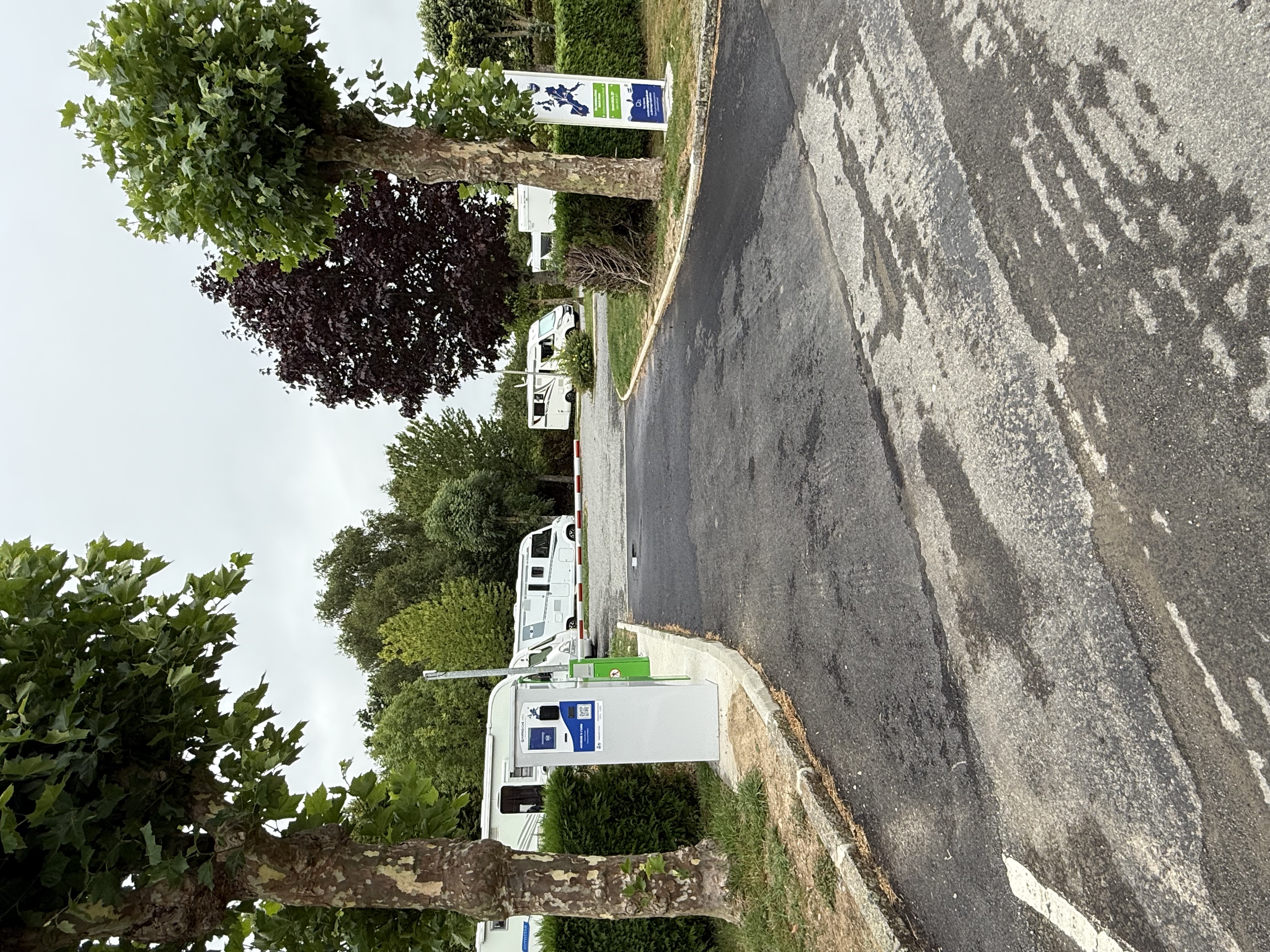 Foto 1 di Aire Camping-Car Park