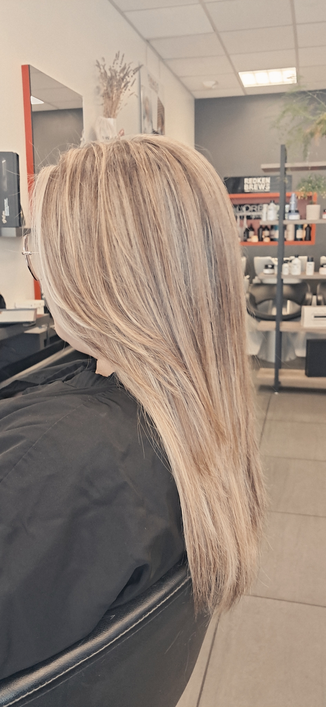 Foto 599 di SWAGG COIFFURE