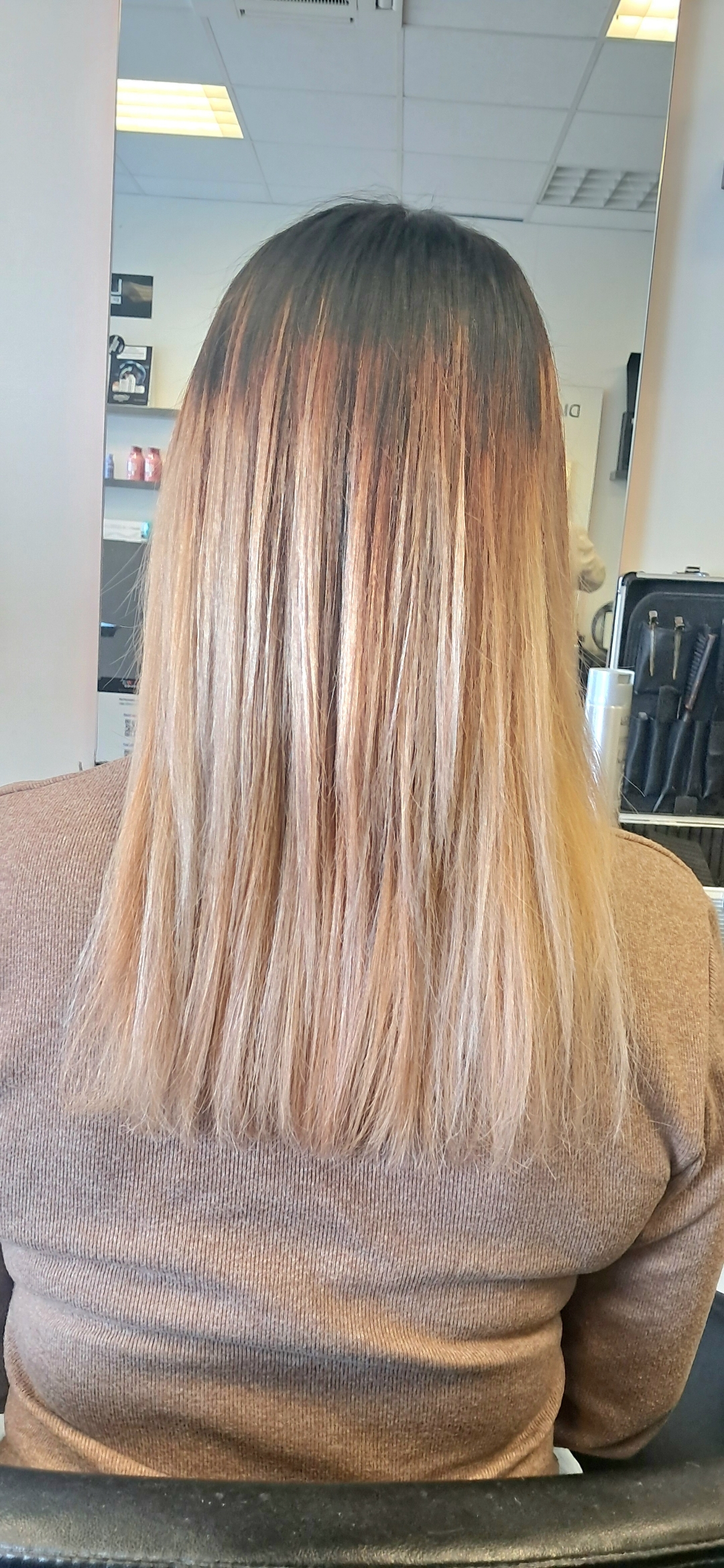 Foto 684 di SWAGG COIFFURE