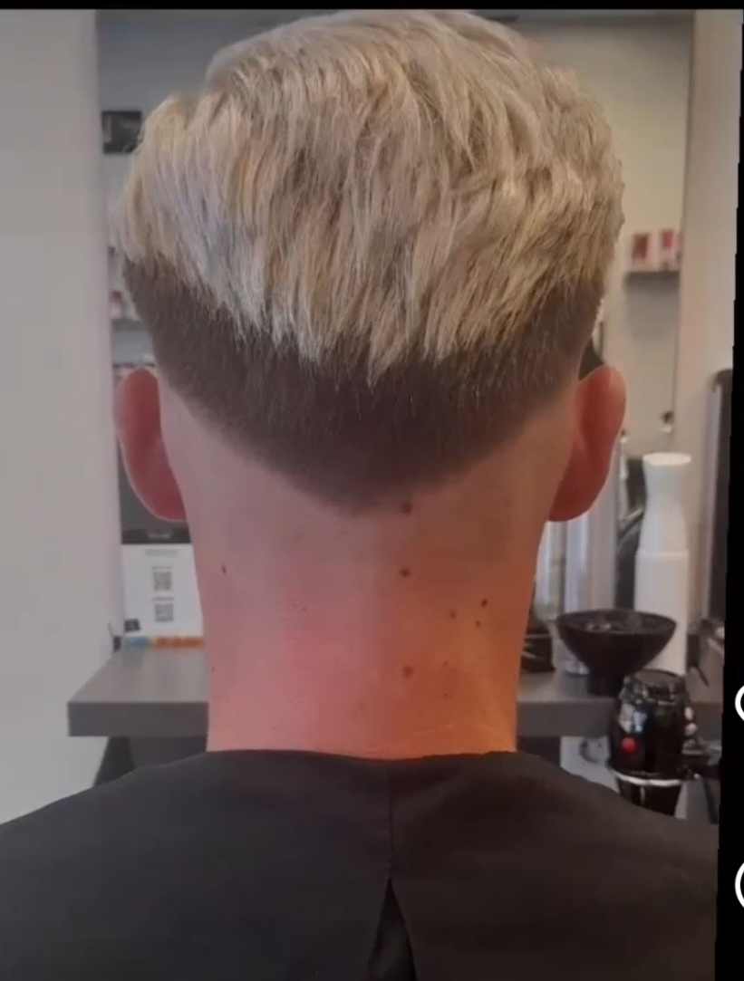 Foto 513 di SWAGG COIFFURE