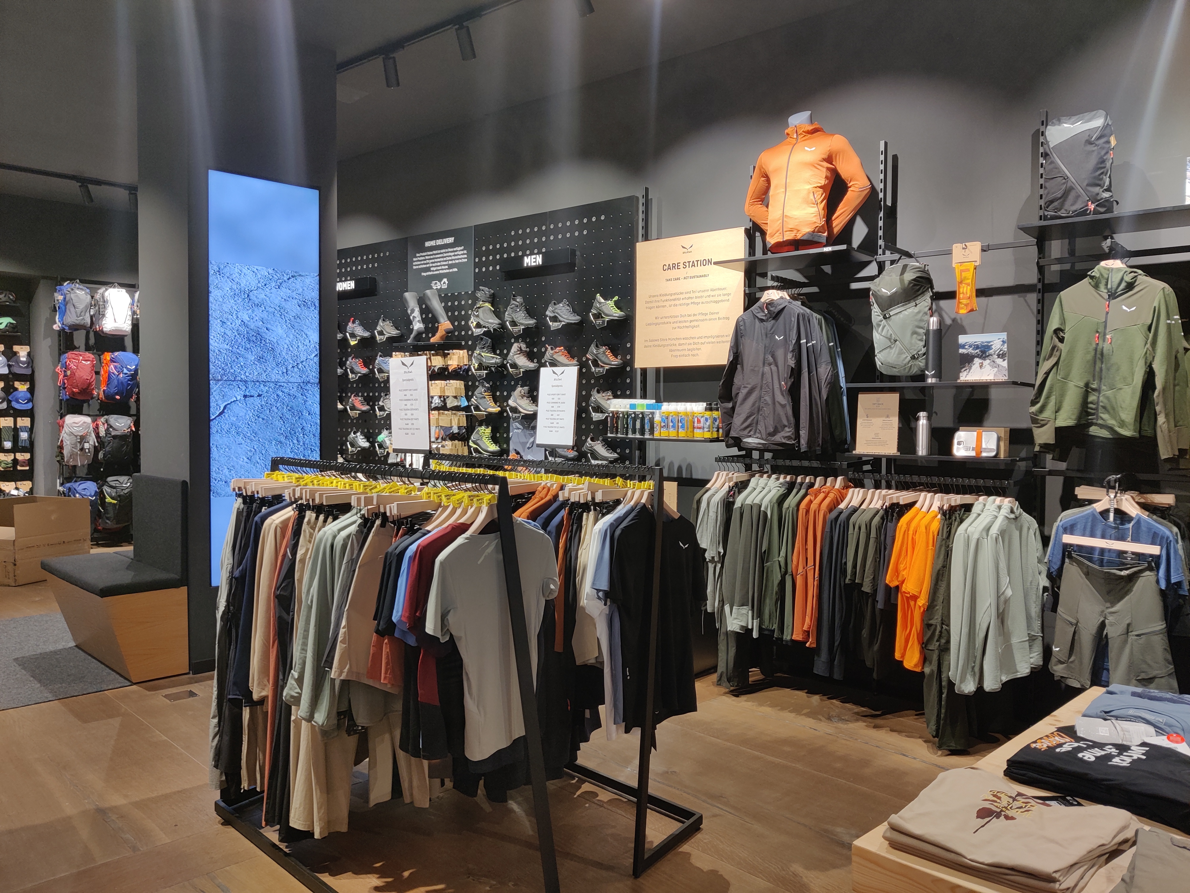 Foto 7 di Salewa Store München