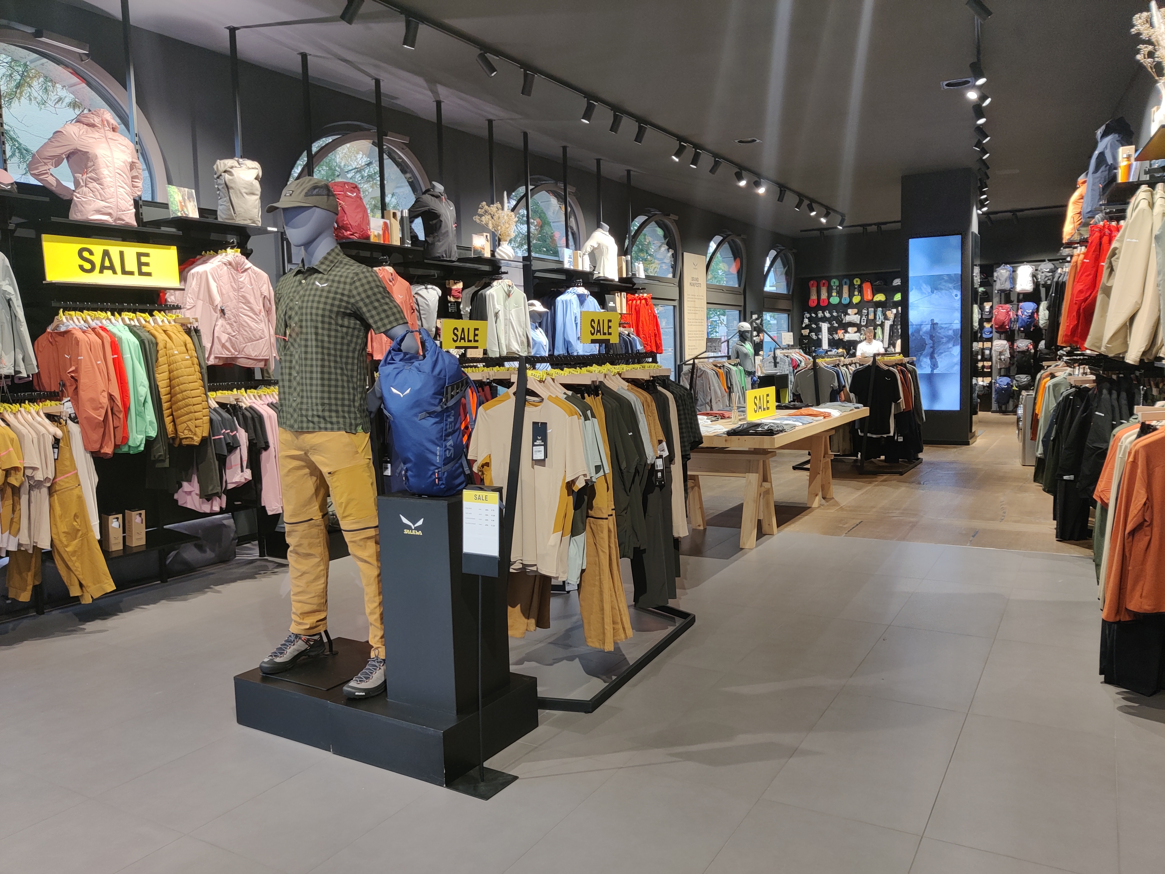 Foto 10 di Salewa Store München