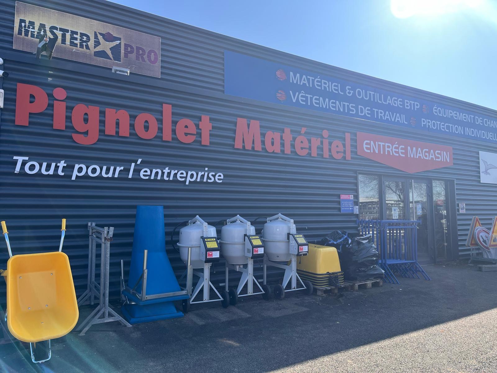 Foto 11 di Pignolet Matériel