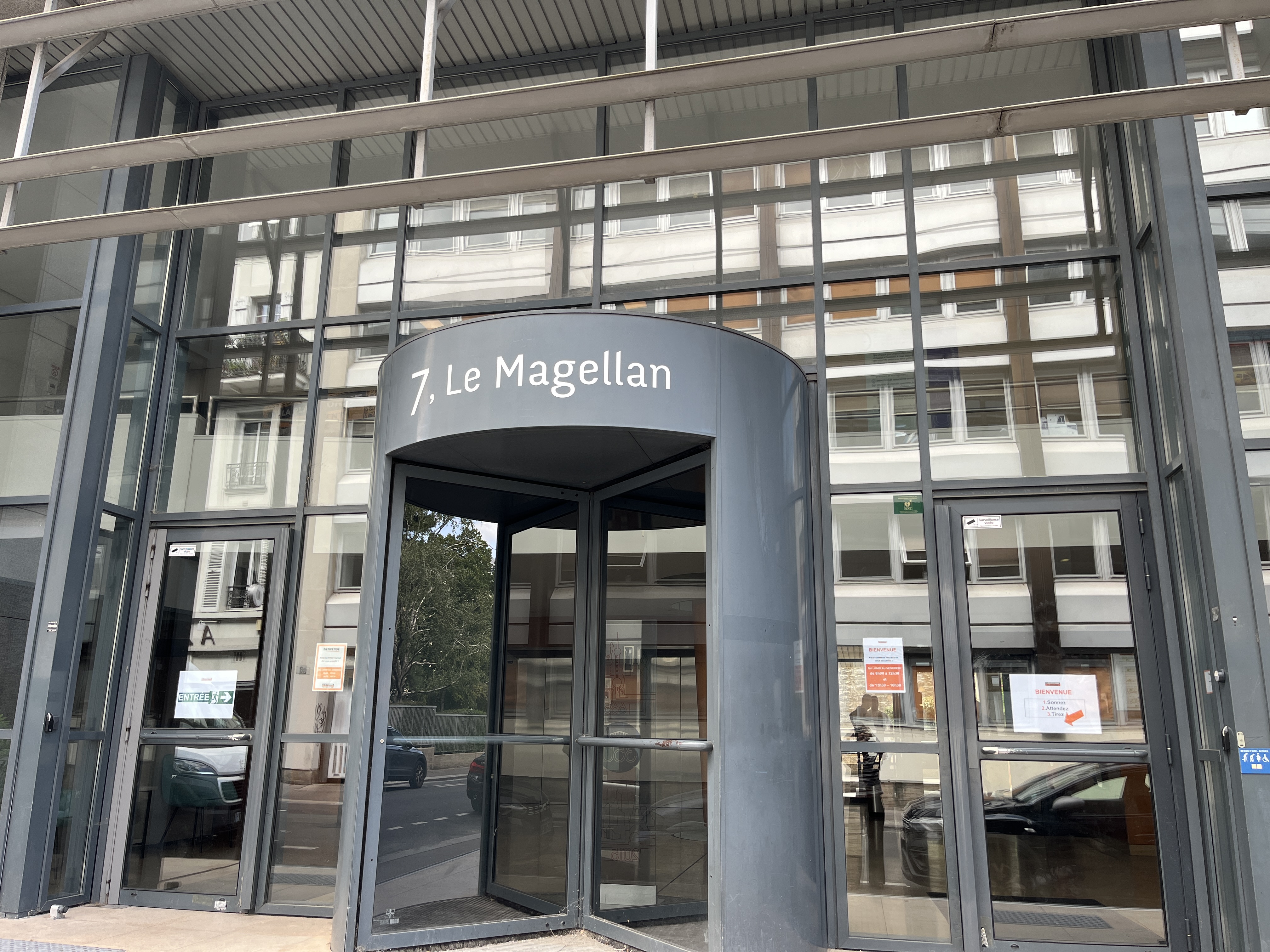 Foto 1 di La Plateforme du Bâtiment - Siège