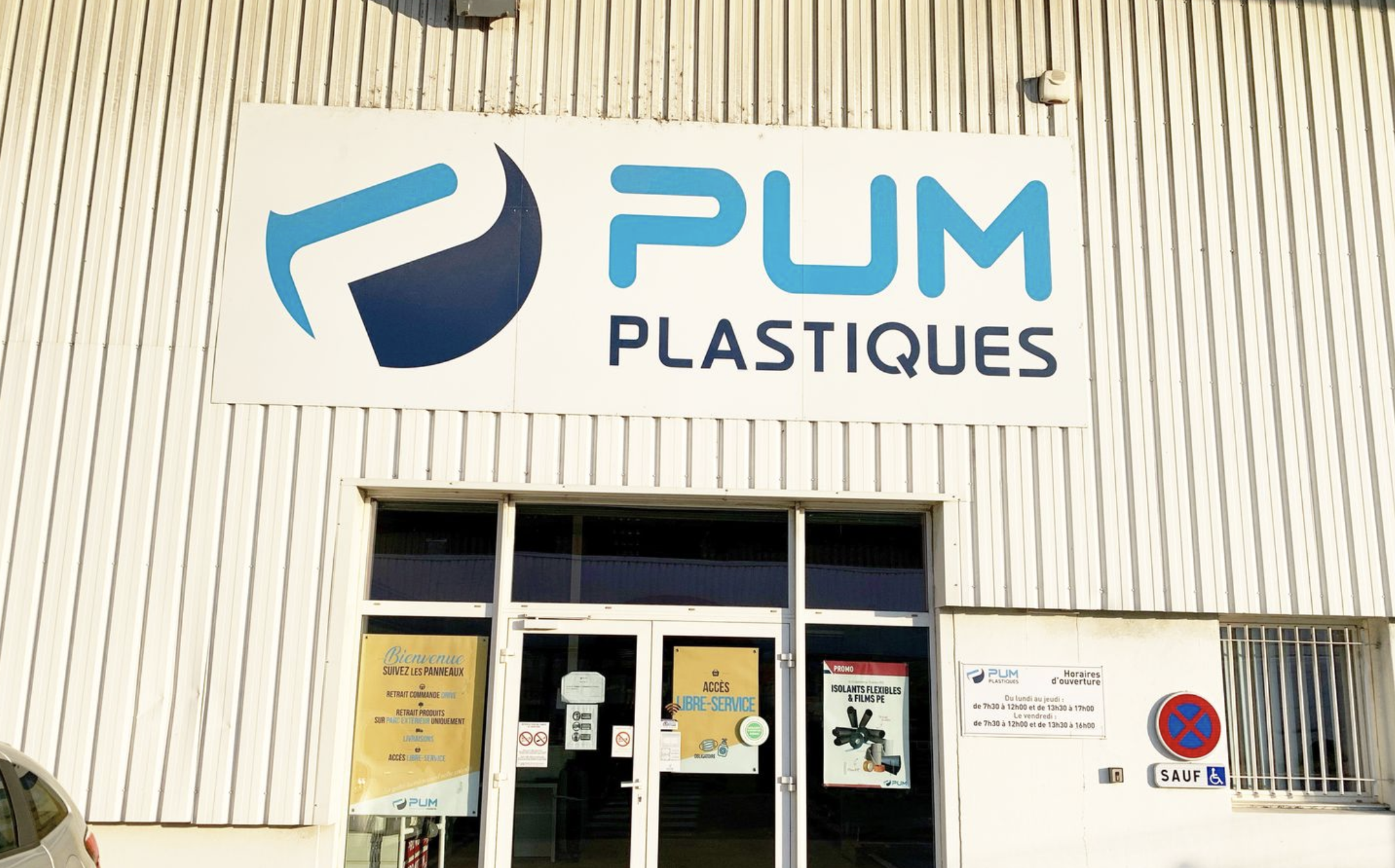 Foto 1 di PUM