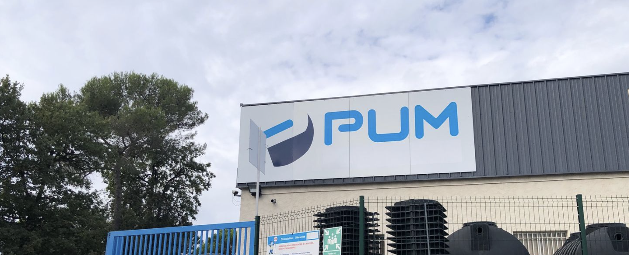 Foto 1 di PUM