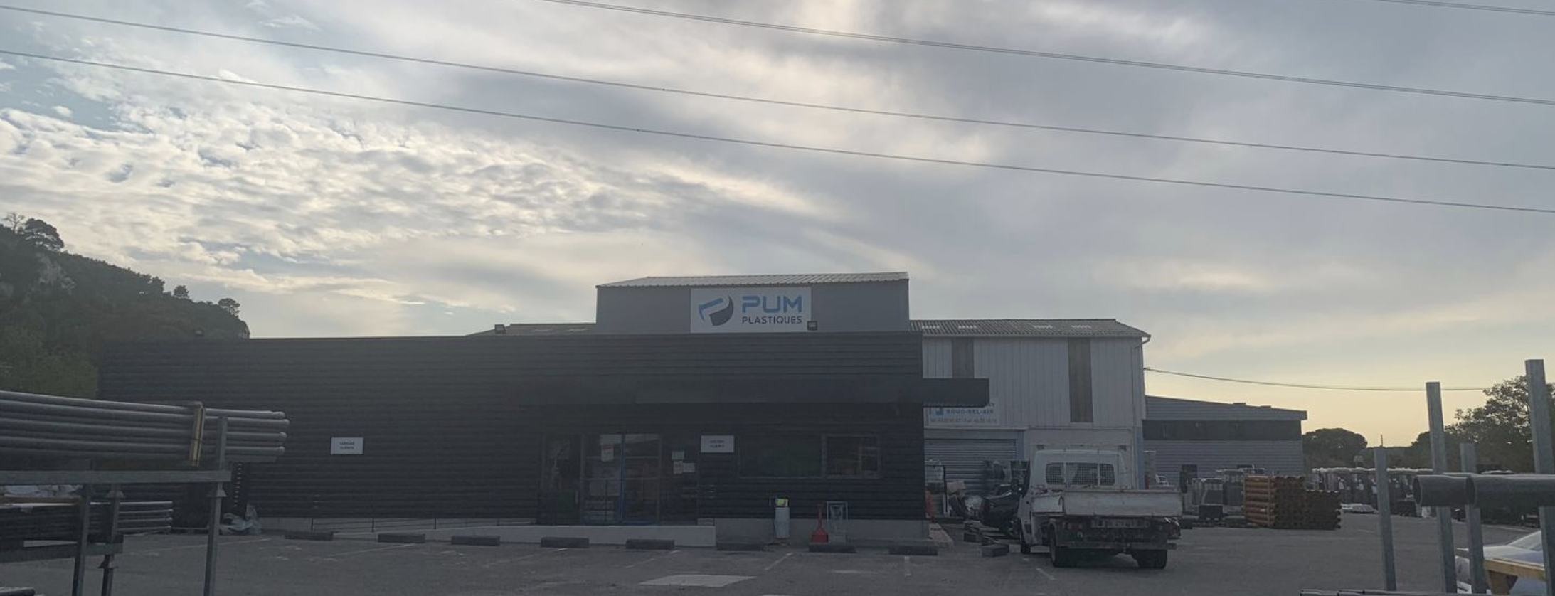 Foto 1 di PUM