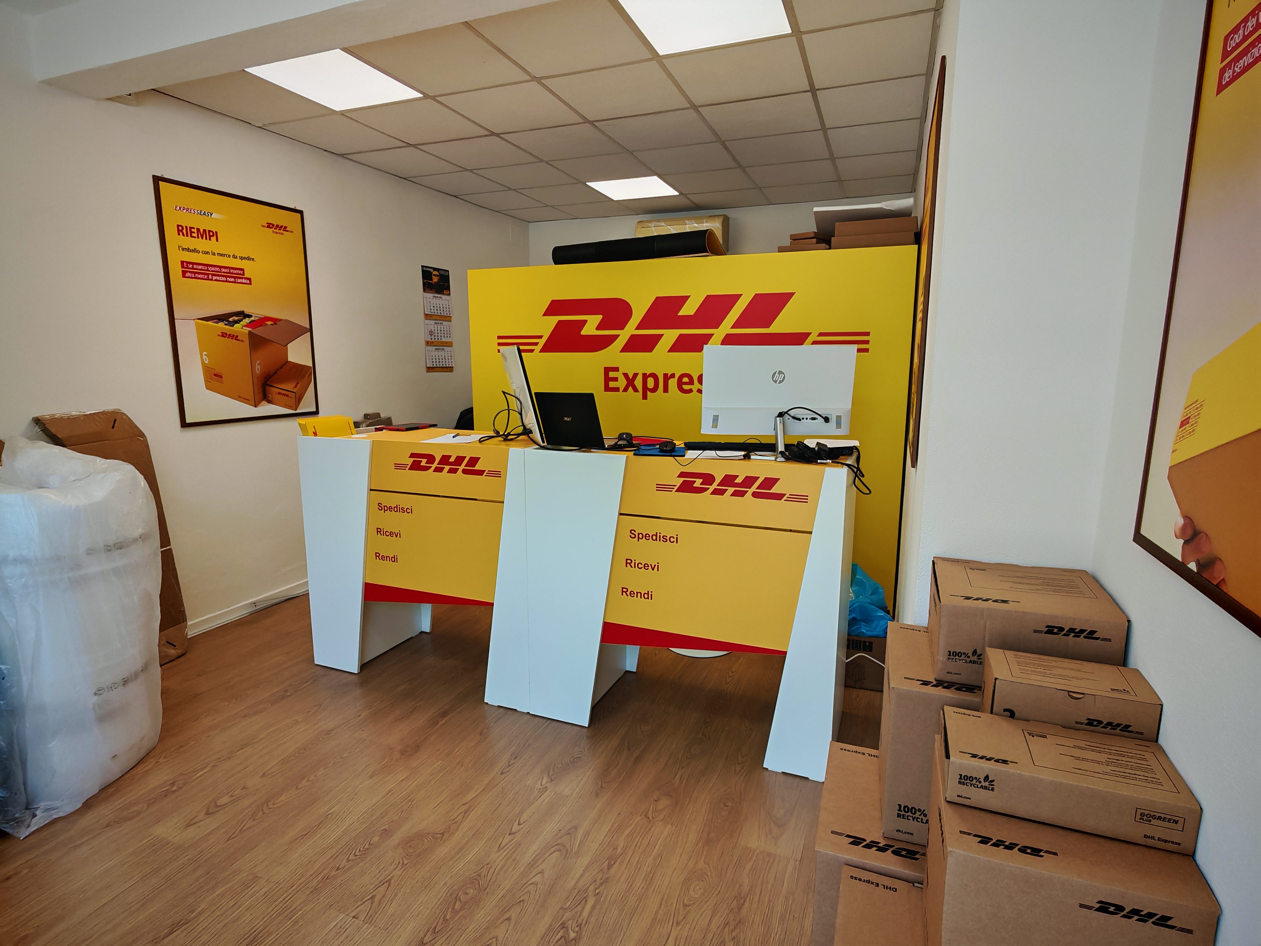 Foto 1 di DHL EXPRESS Store Modena