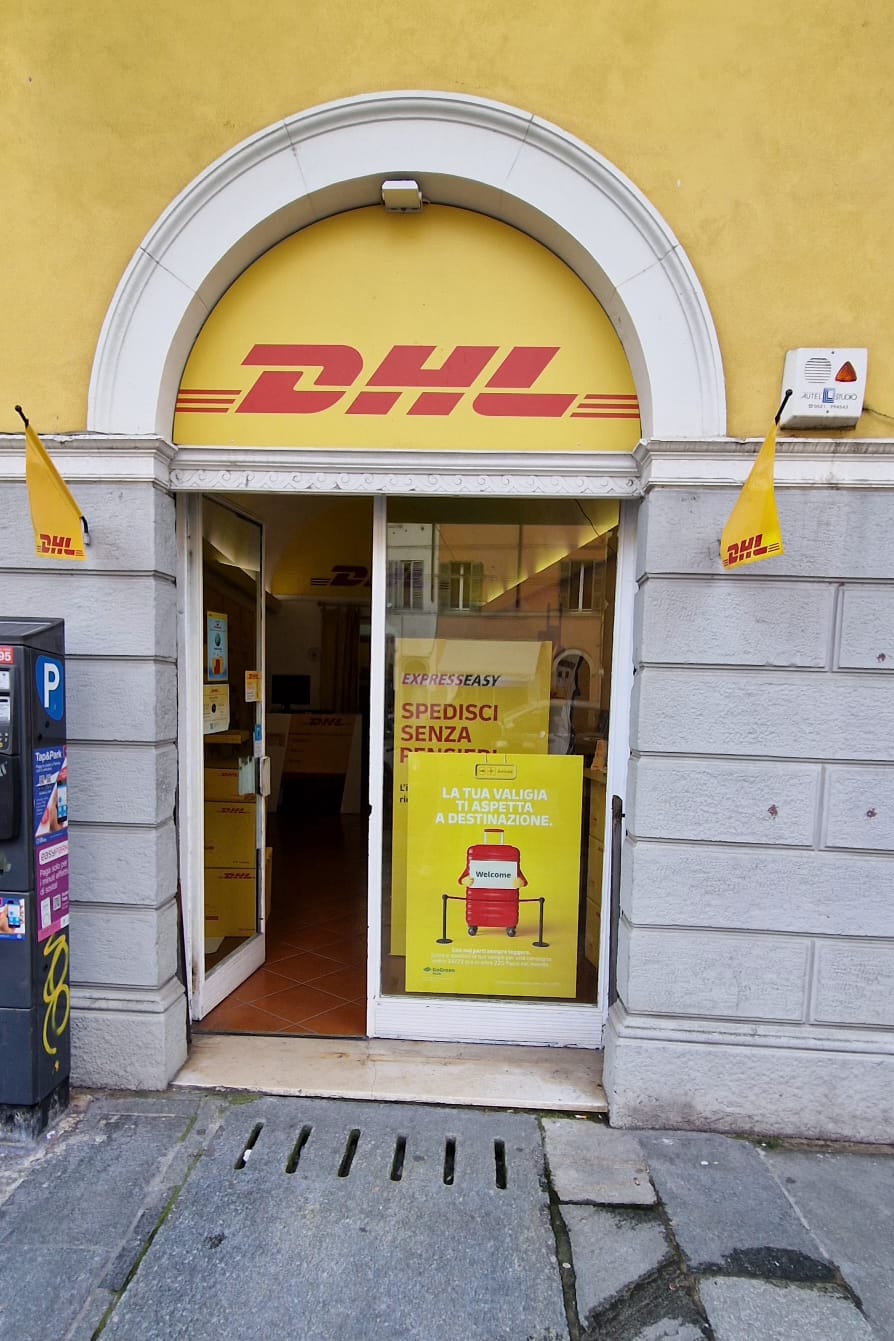 Foto 16 di DHL STORE PARMA