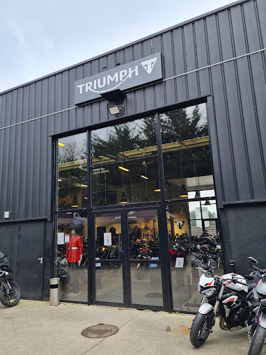 Foto 2 di TRIUMPH 77