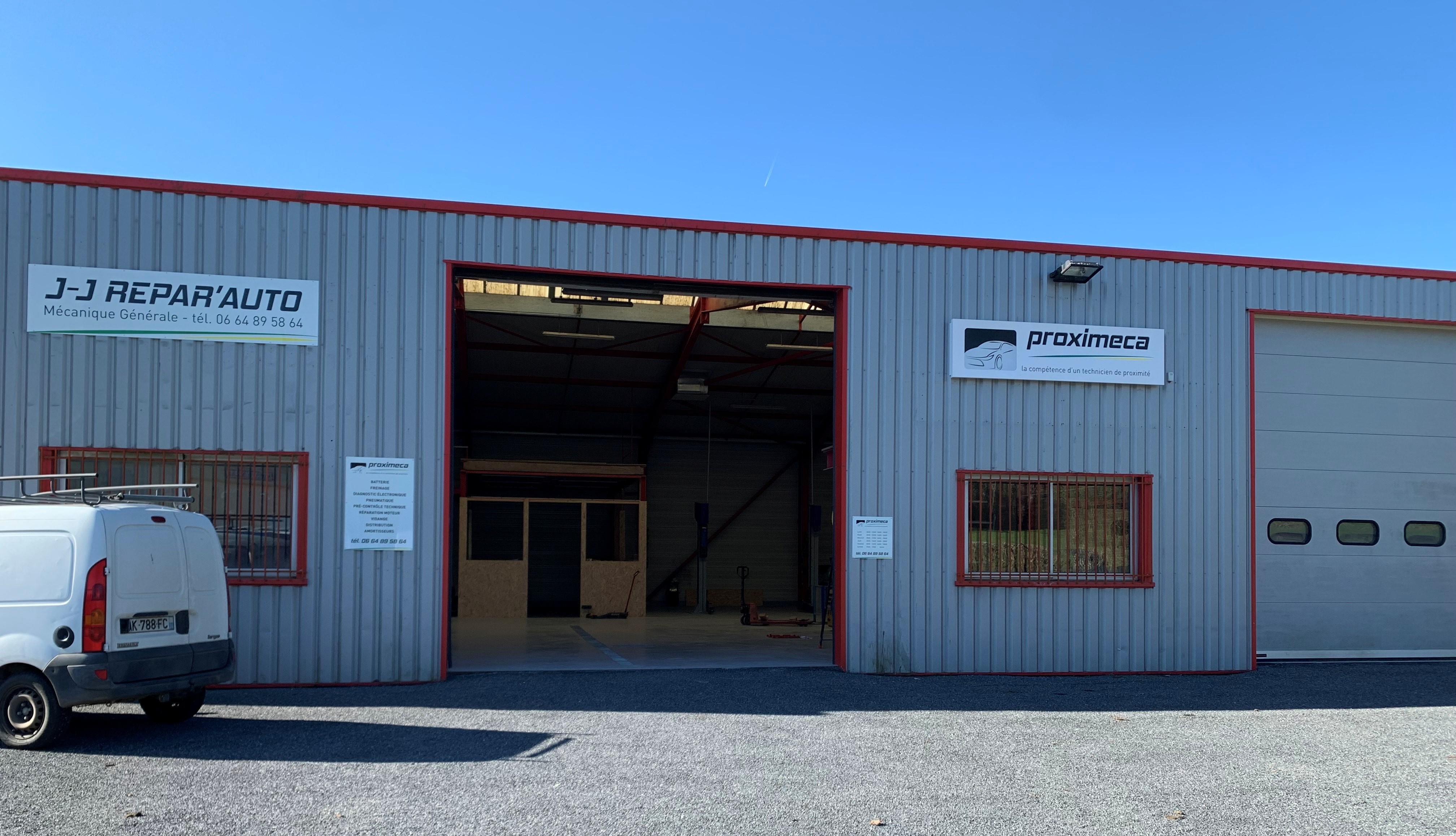 Foto 1 di JJREPARAUTO