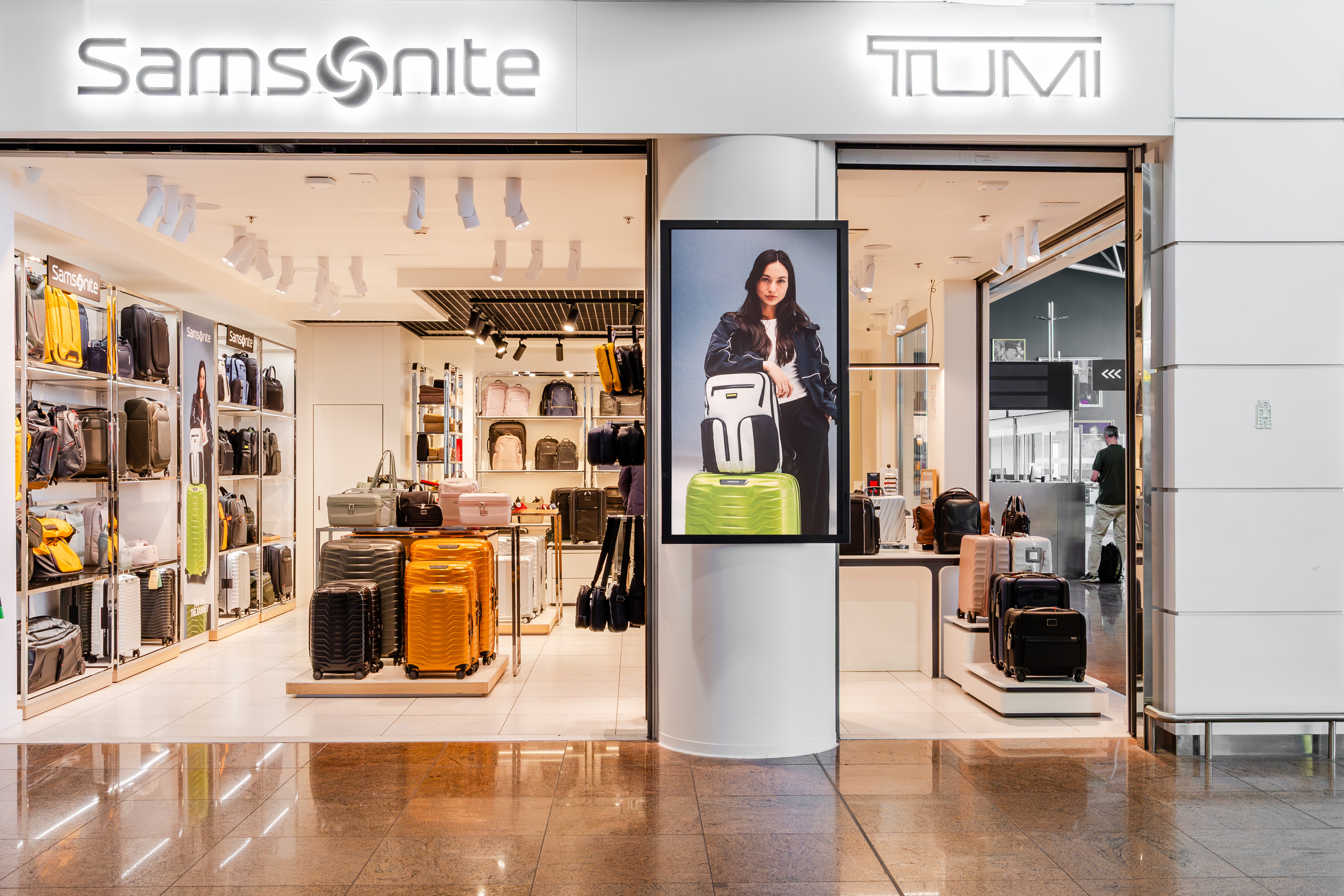 Foto 1 di Samsonite - TUMI