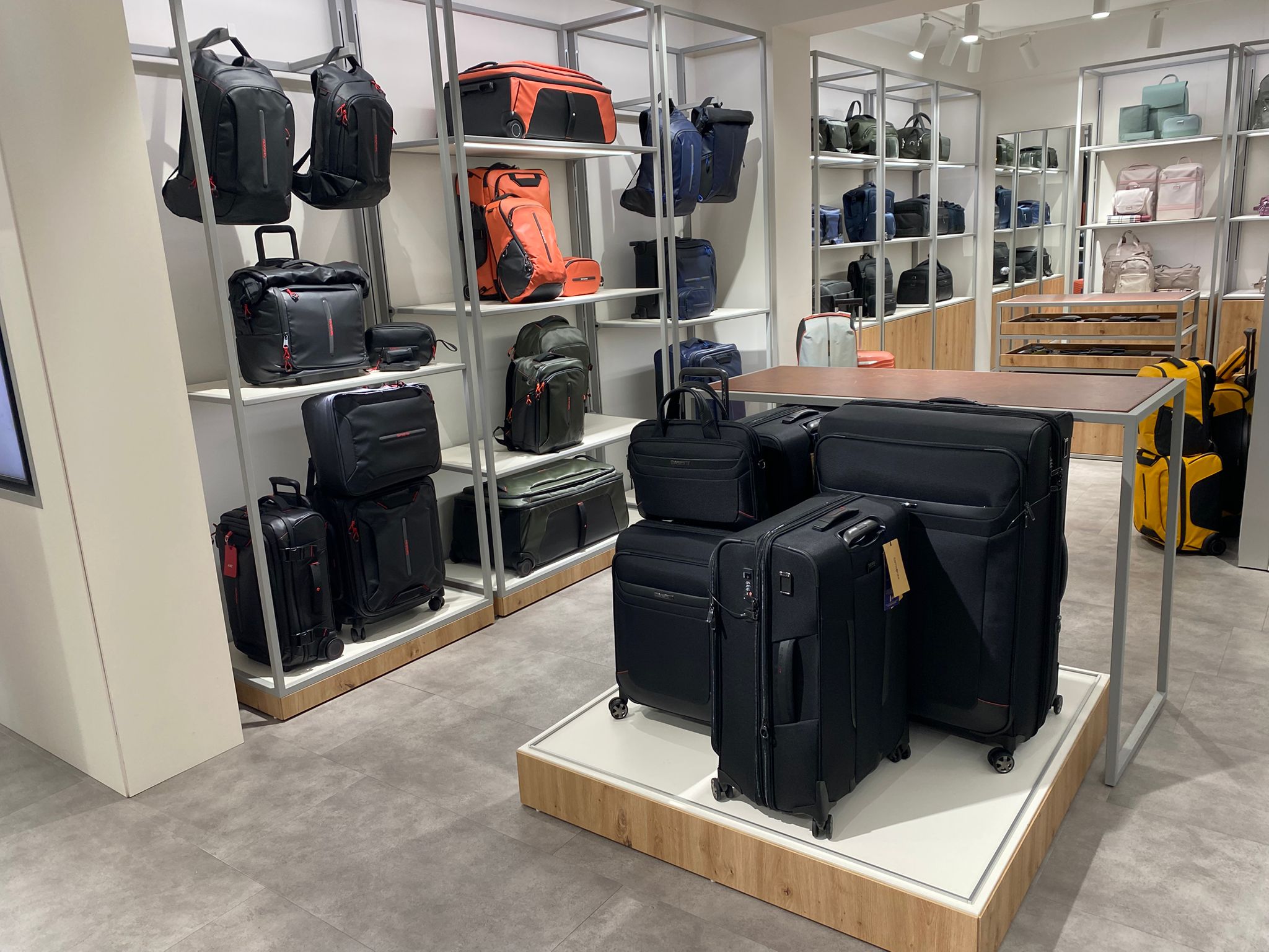 Foto 101 de Samsonite