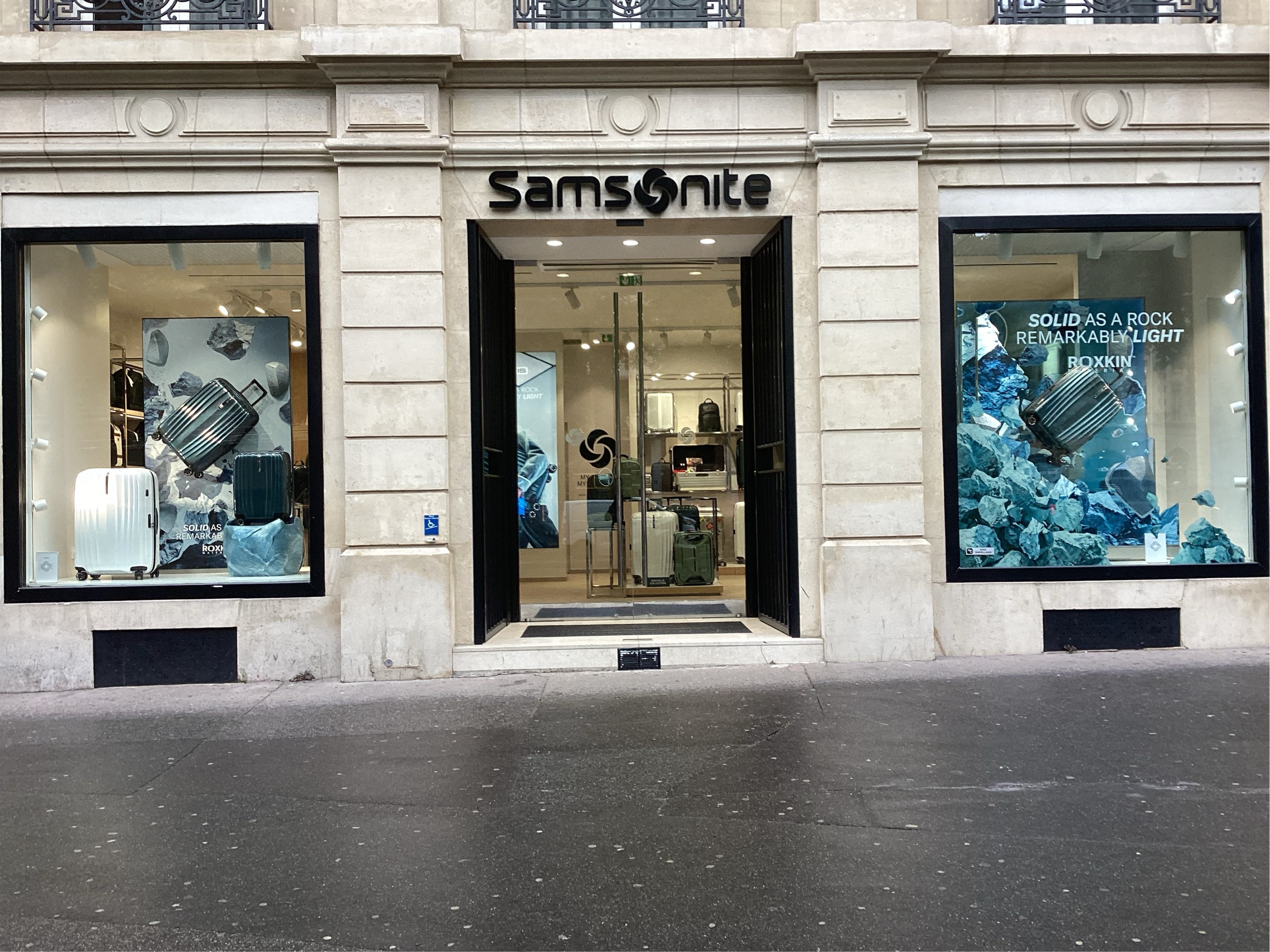 Foto 1 di Boutique Samsonite