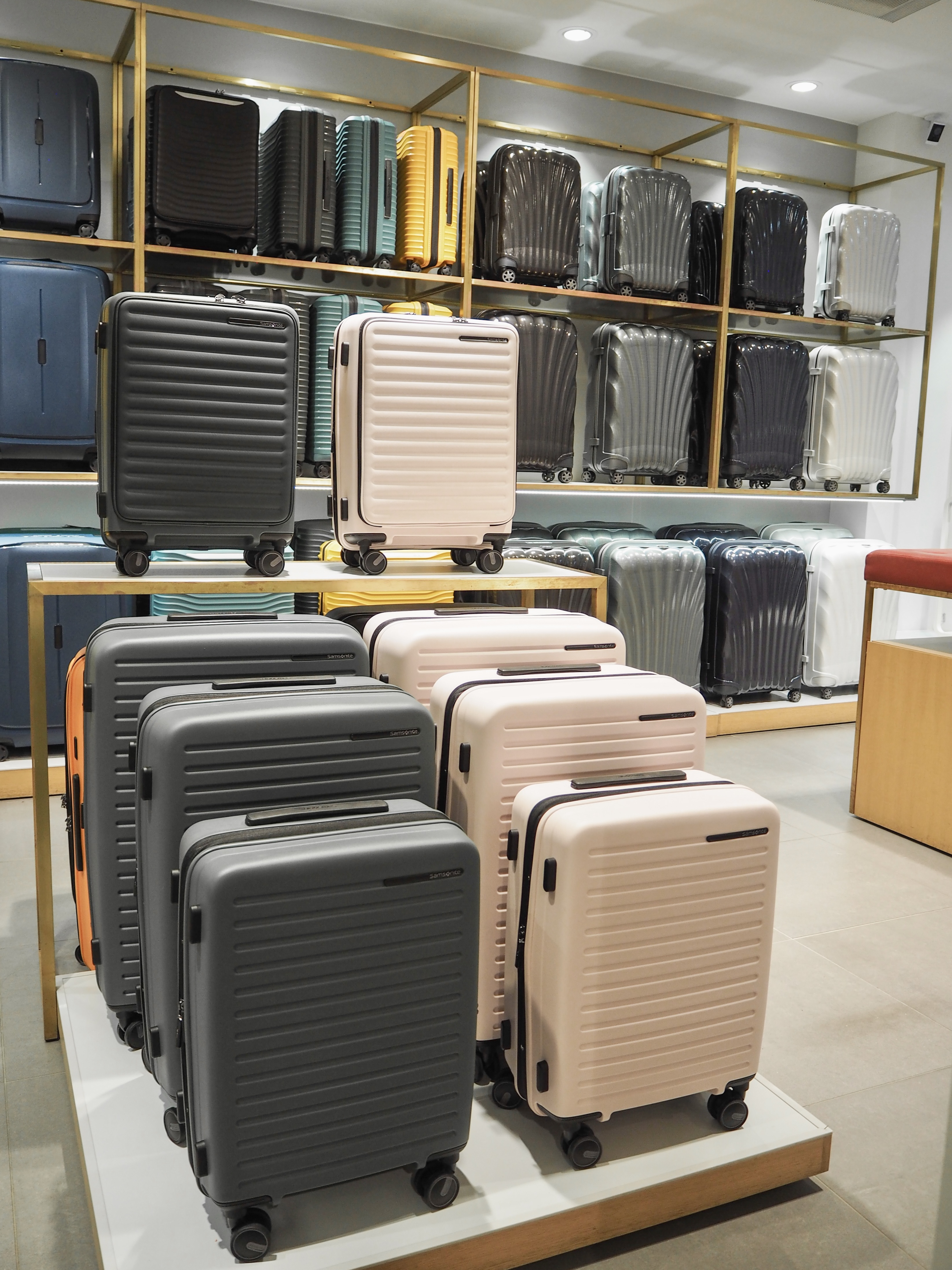 Foto 4 di Samsonite