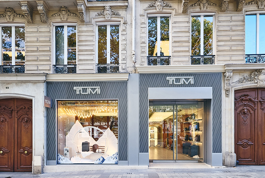Foto 1 di TUMI Flagship Champs Elysées