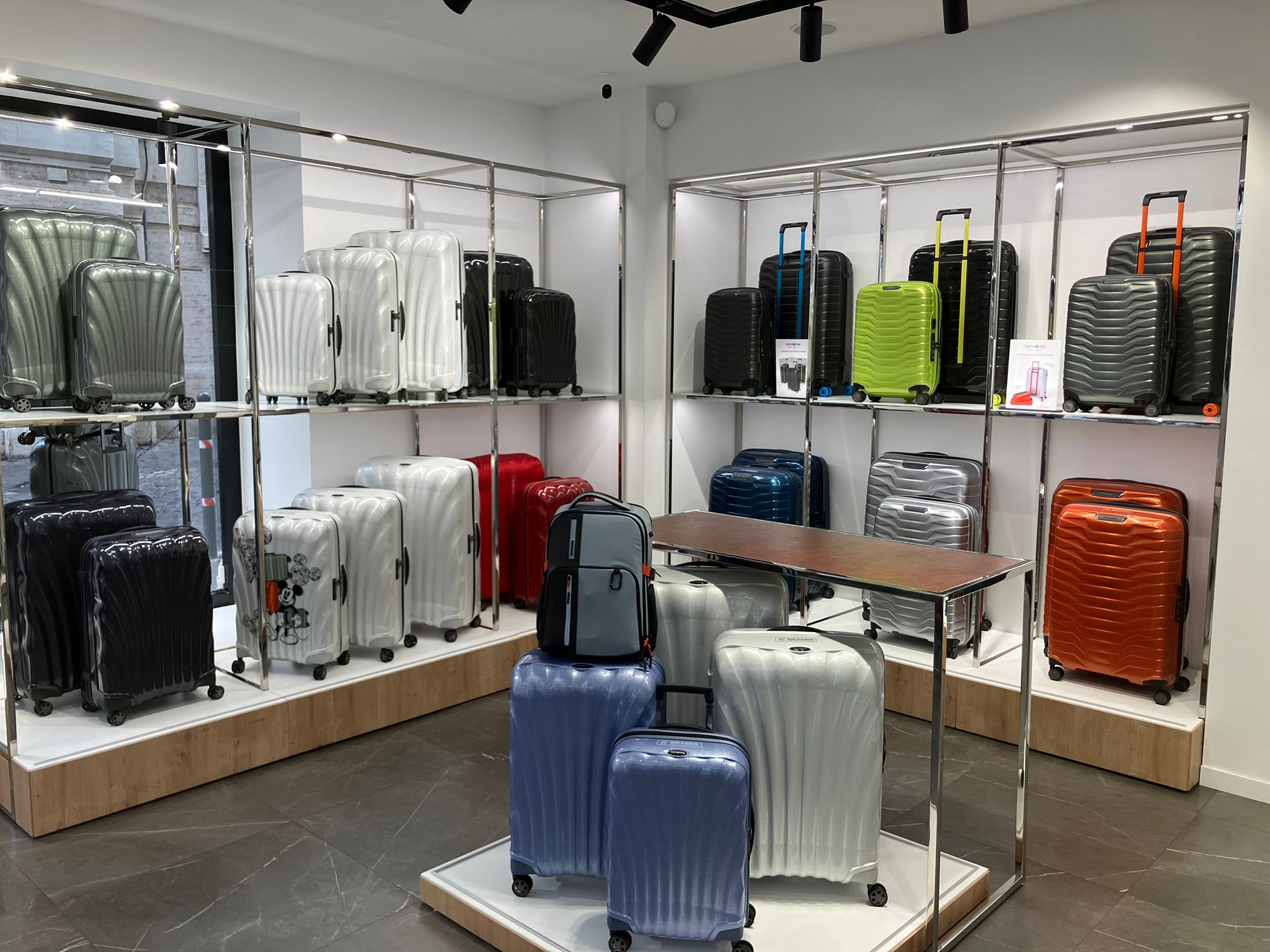 Foto 295 de Samsonite