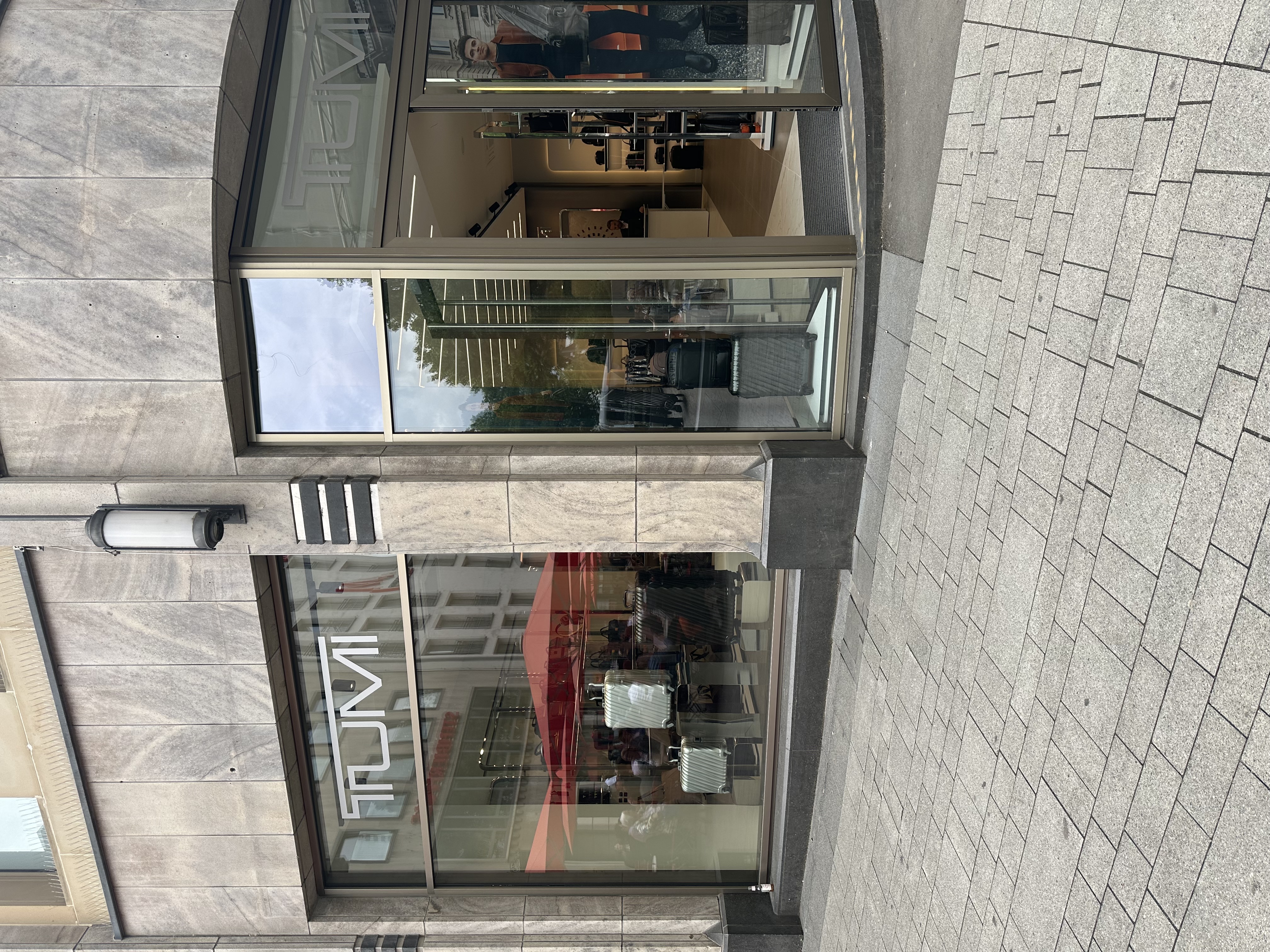 Foto 2 de TUMI Köln