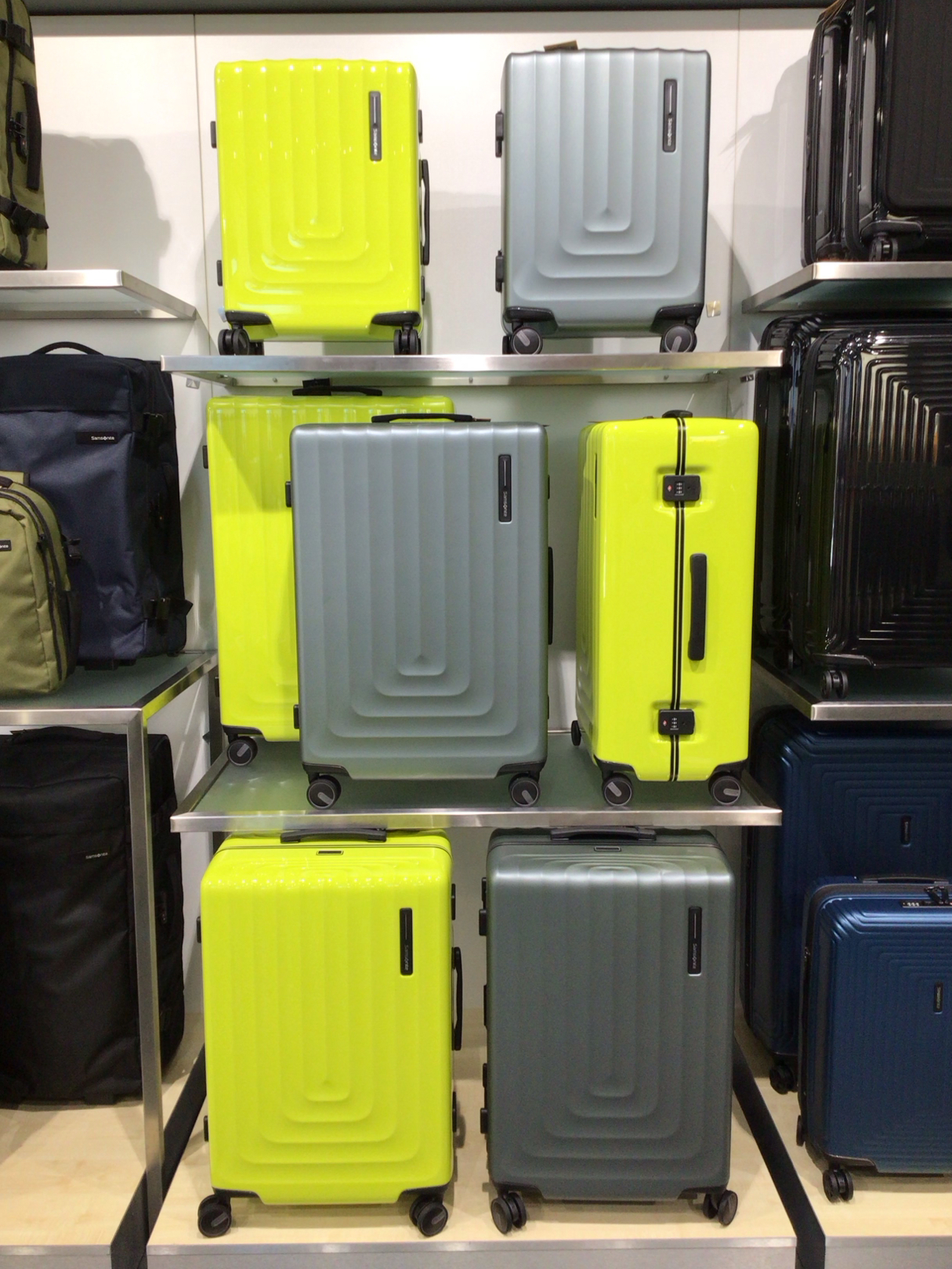 Foto 16 di Samsonite
