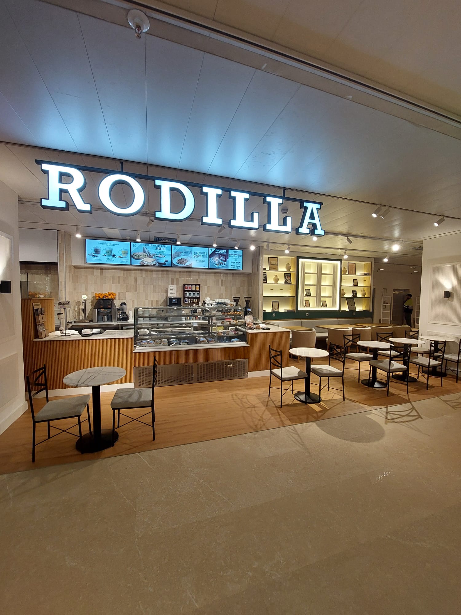 Foto 1 di Rodilla