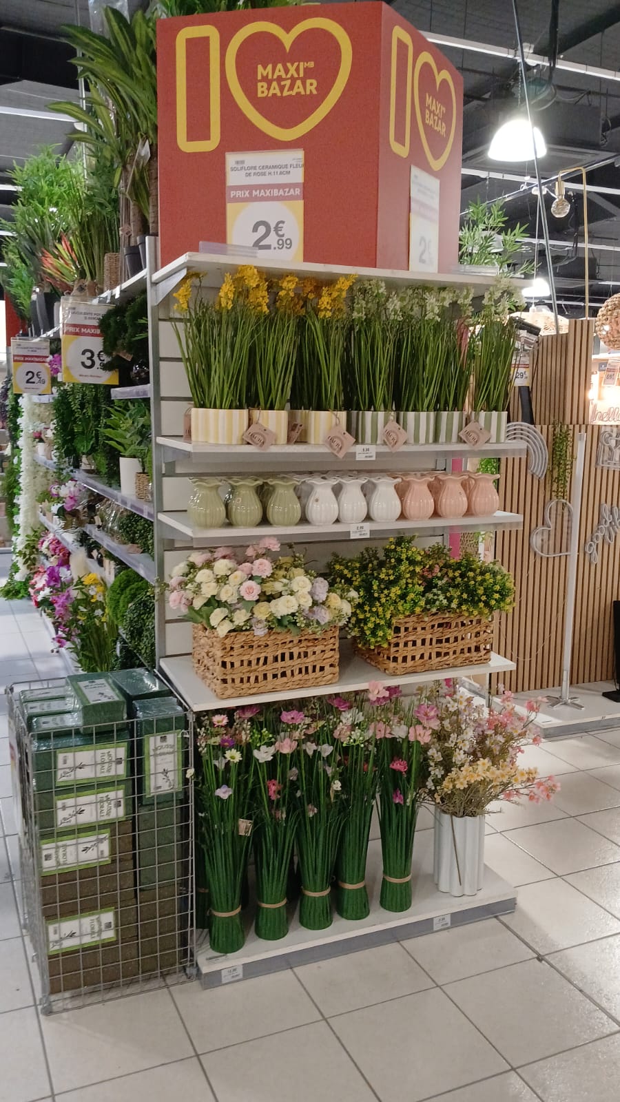 Foto 3 di Maxi Bazar