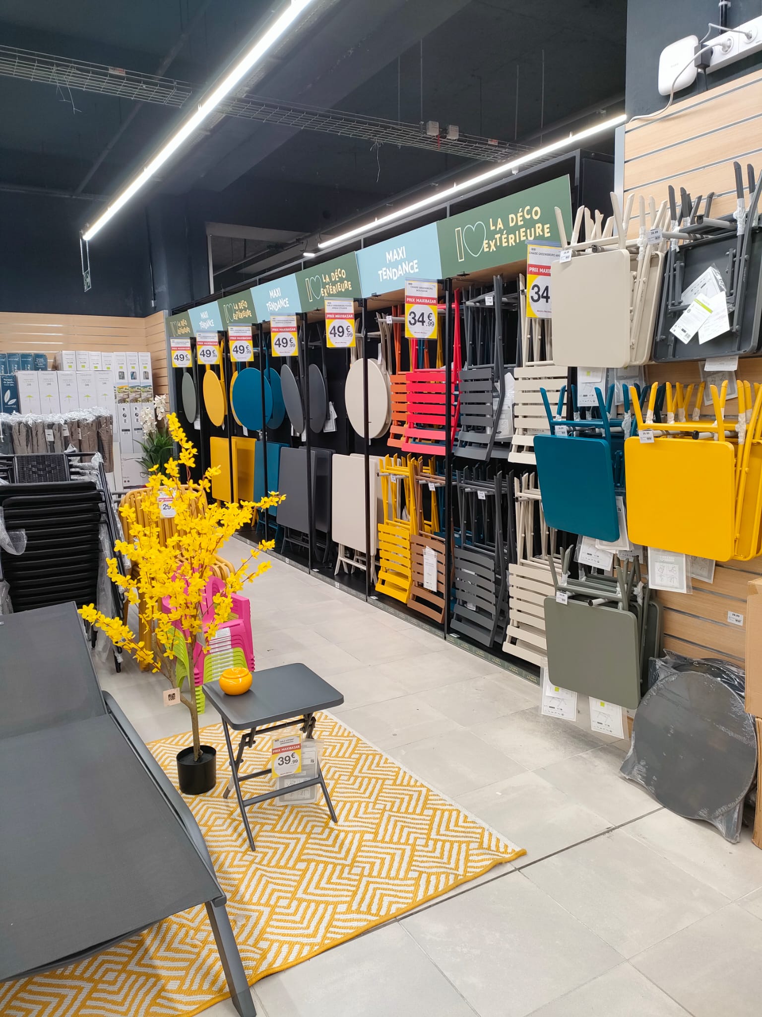 Foto 42 di Maxi Bazar