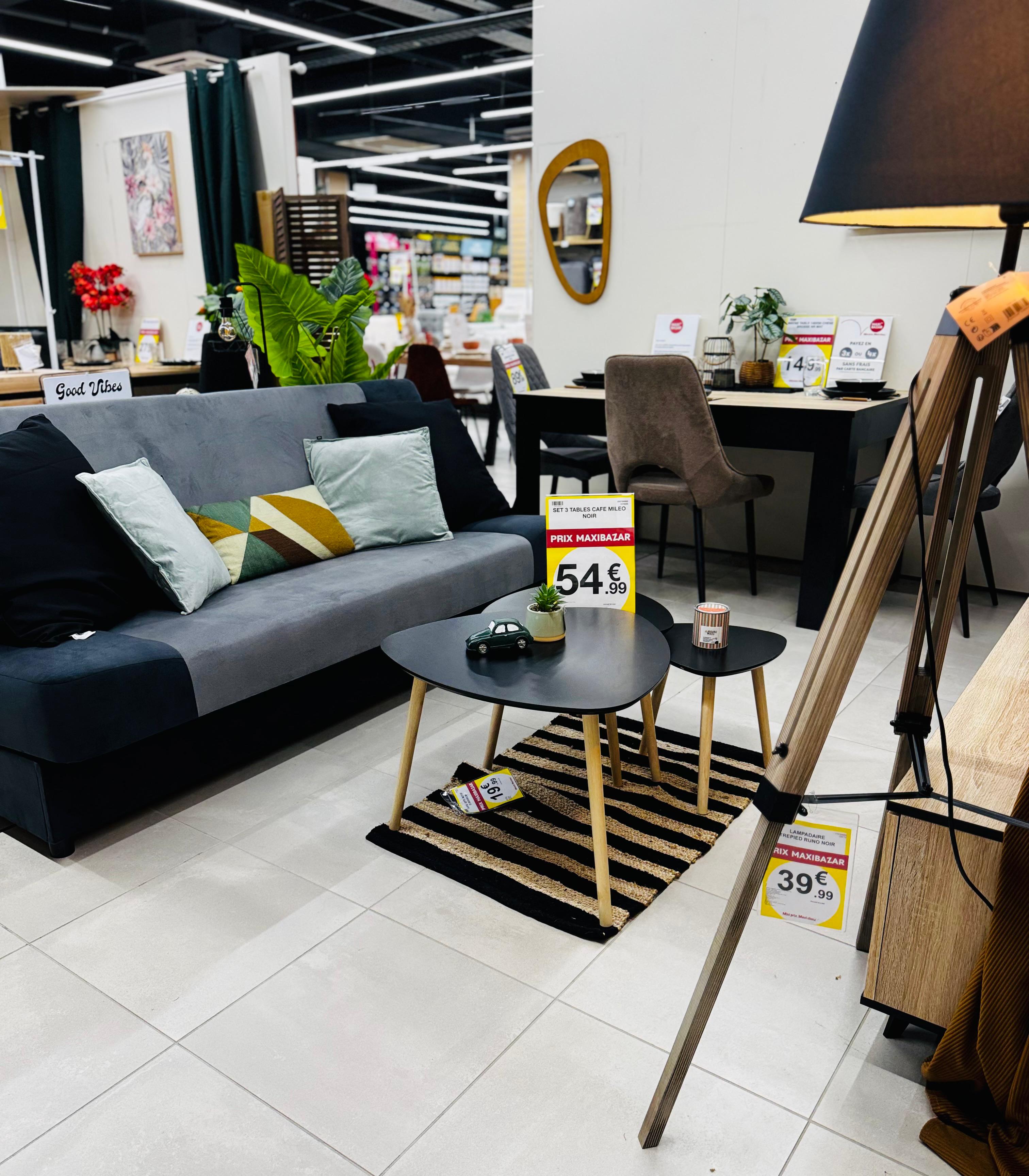 Foto 50 di Maxi Bazar