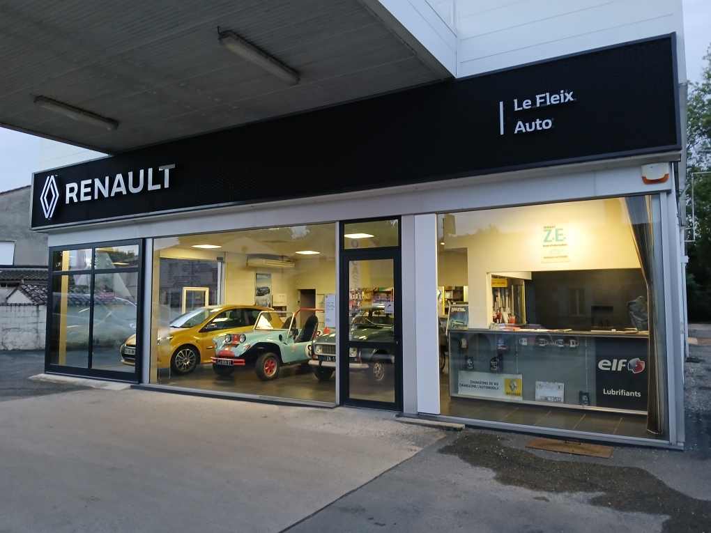 Foto 1 di Renault LE FLEIX